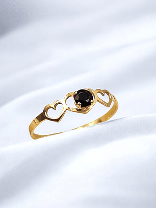 Anillo midi tres corazones onix Oro 18k