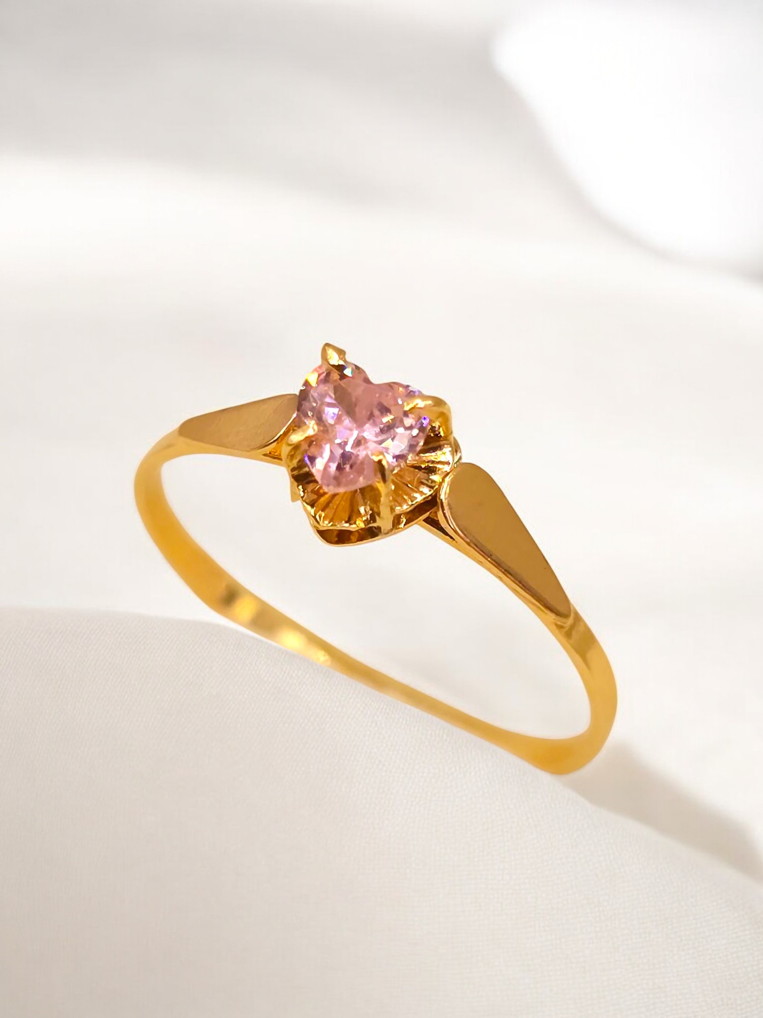 Anillo chatón corazón rosa de Francia Oro 18k 5