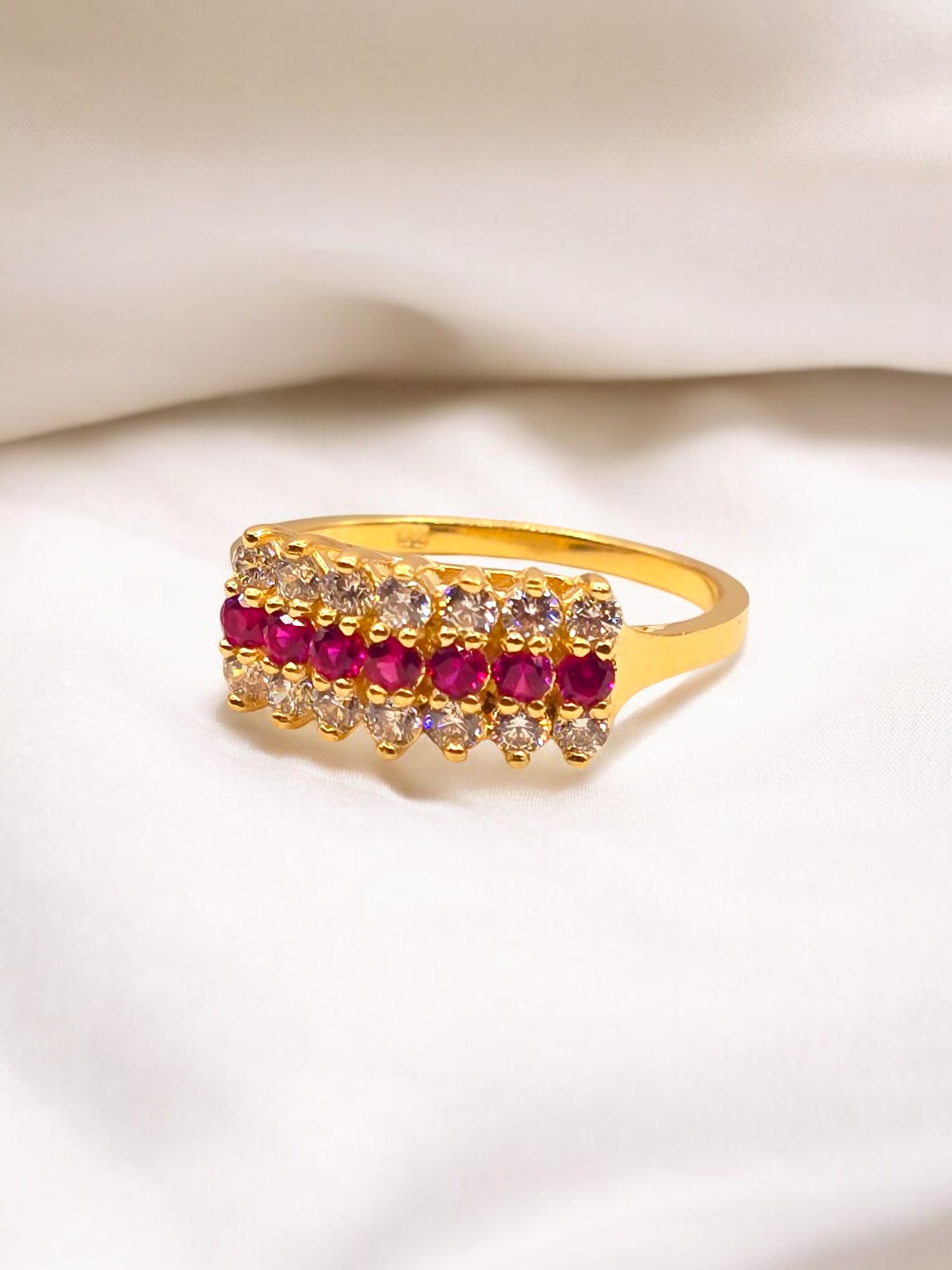Anillo cintillo rubies y circones grande Oro 18k 1