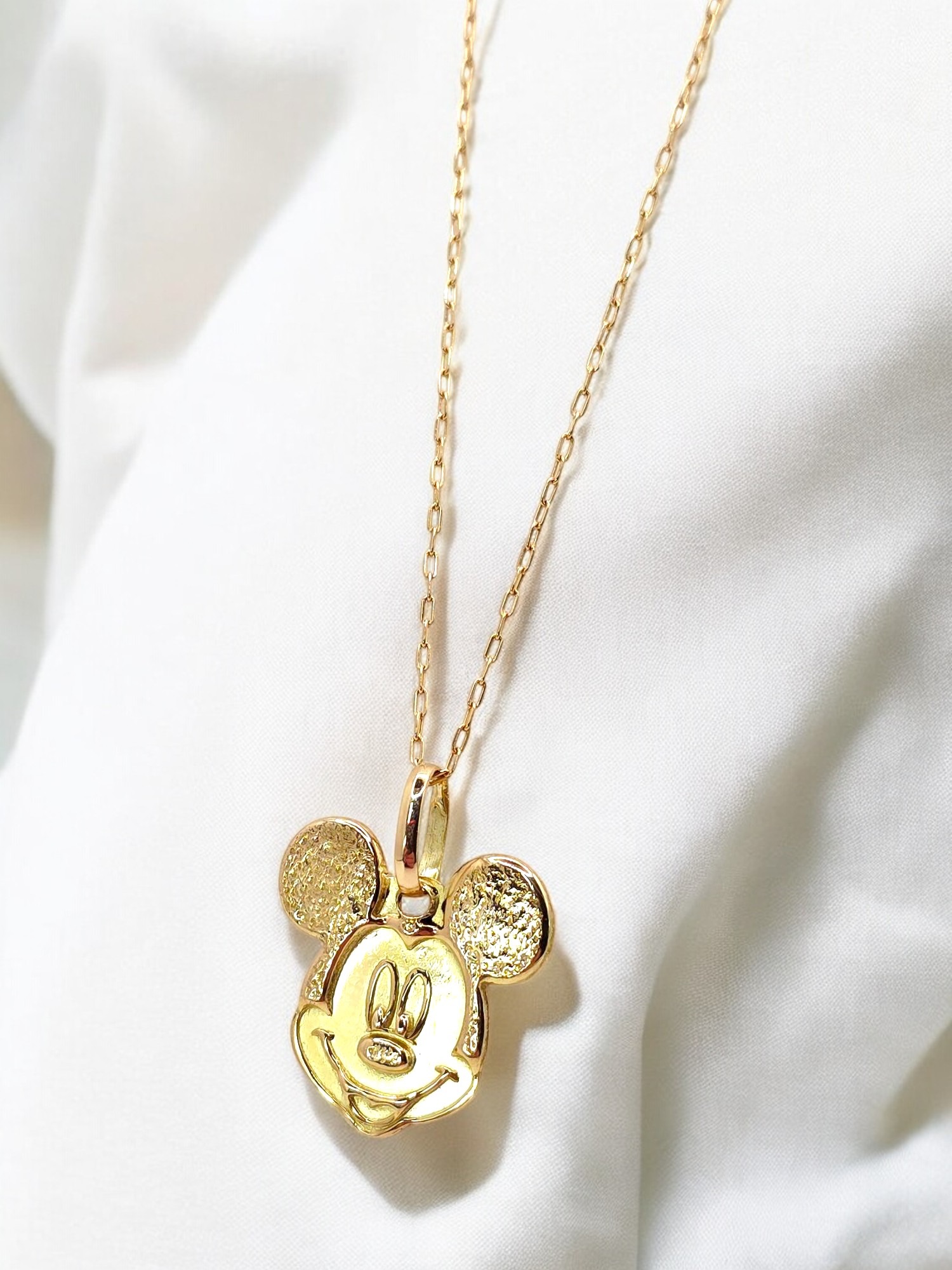 Cadena limada 50 cm y Mickey Mouse Oro 18k 4