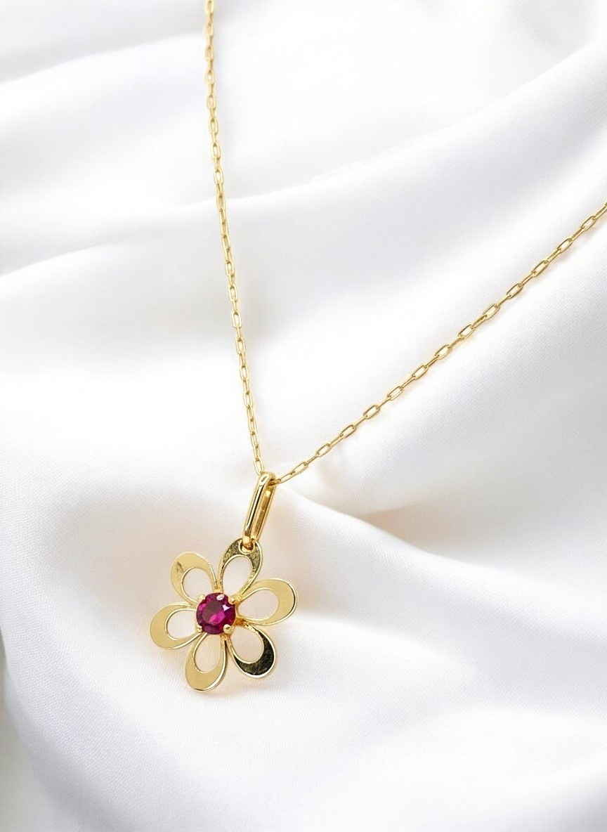 Cadena limada 50 cm y  silueta flor rubi 2 cm Oro 18k 3