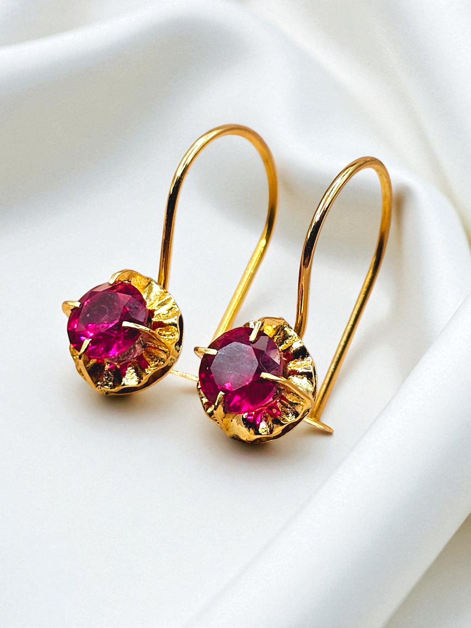 Aros chaton colgante rubí Oro 18k 3