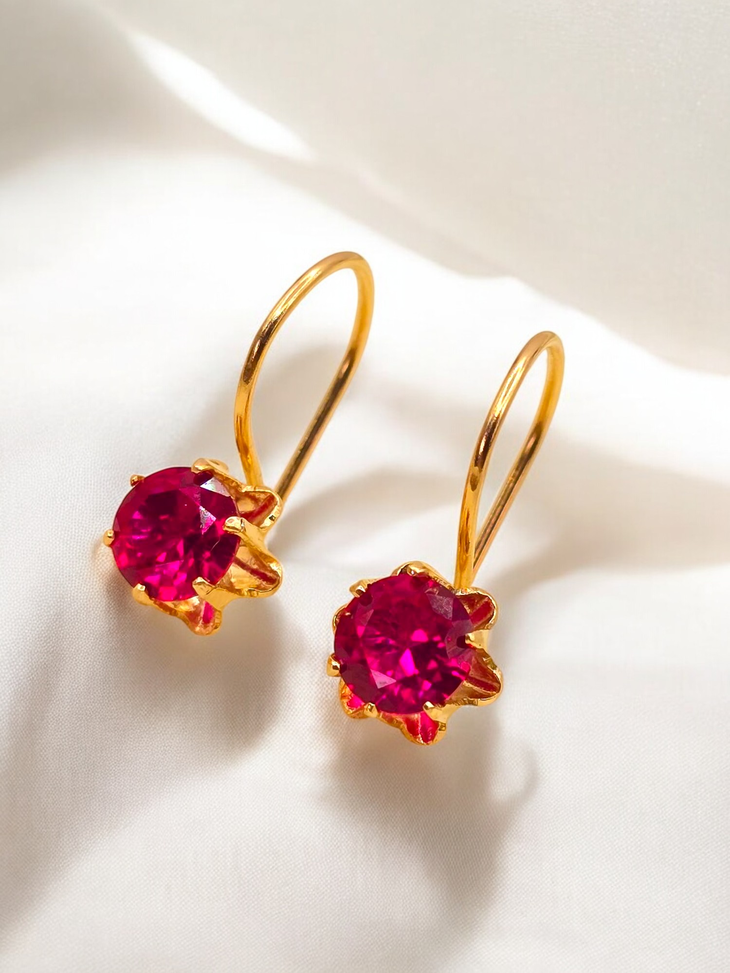 Aros chatón Italiano con gancho rubí grandes Oro 18k 2