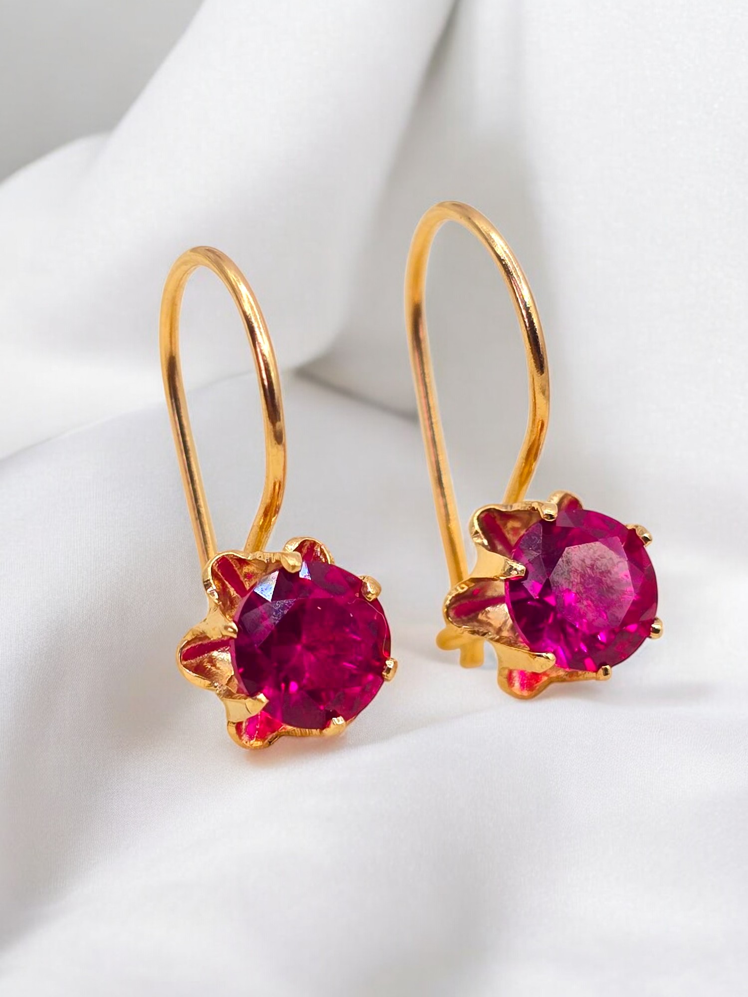 Aros chatón Italiano con gancho rubí grandes Oro 18k 1