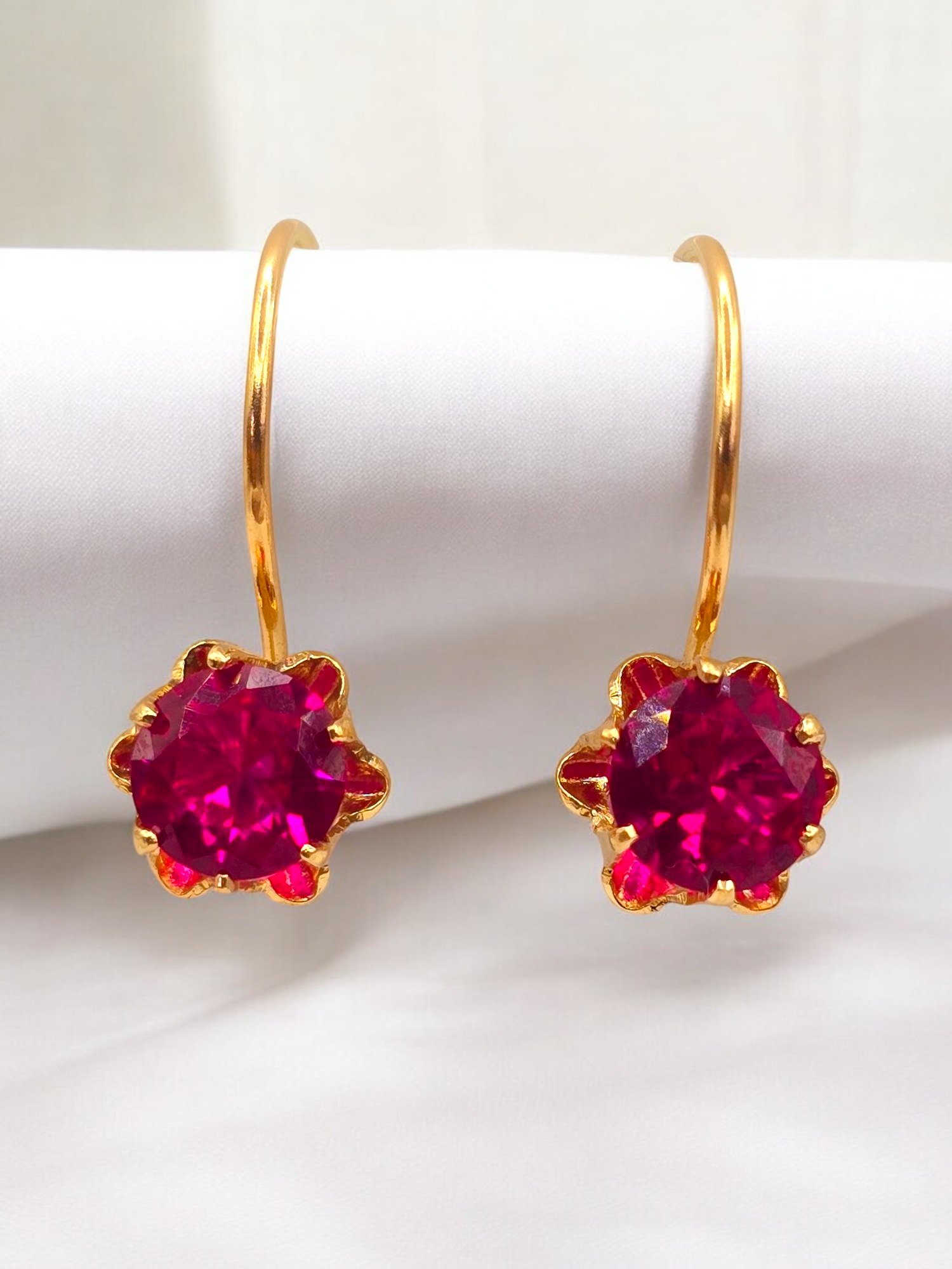 Aros chatón Italiano con gancho rubí grandes Oro 18k 5