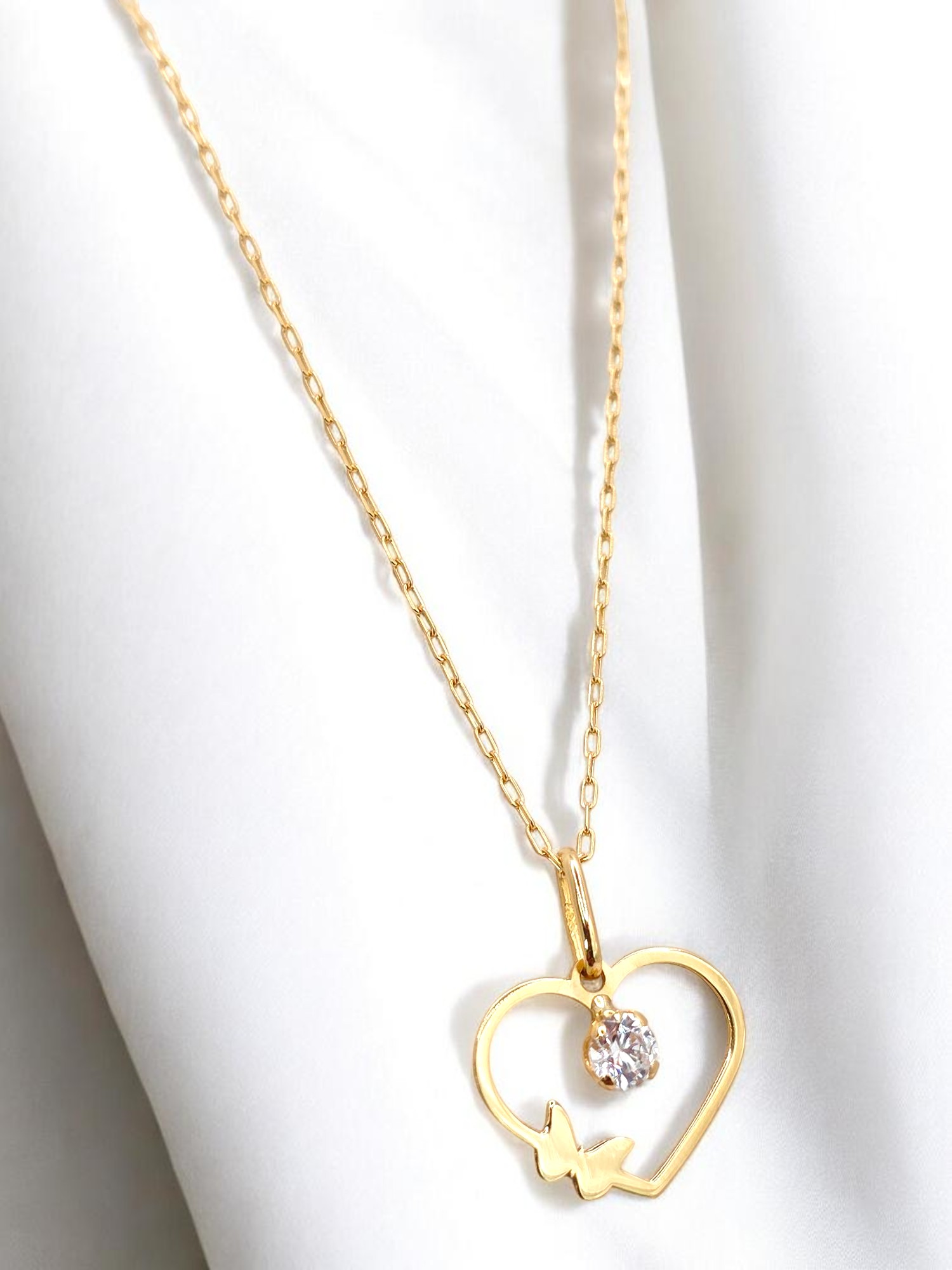 Cadena eslabon limado 50 cm con colgante corazón circón Oro 18k 3