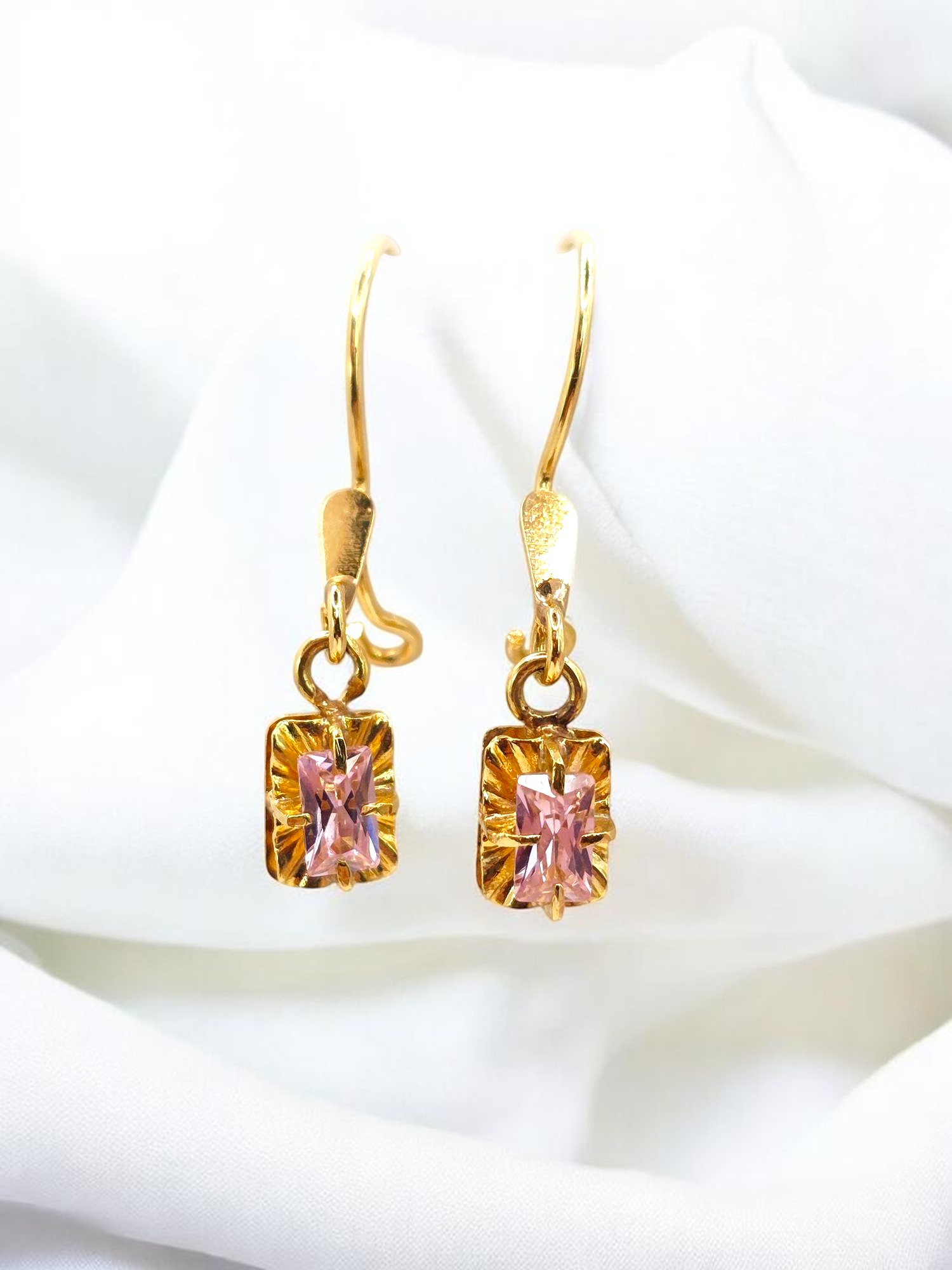 Aros chatón cuadro rosa de francia Oro 18k 3