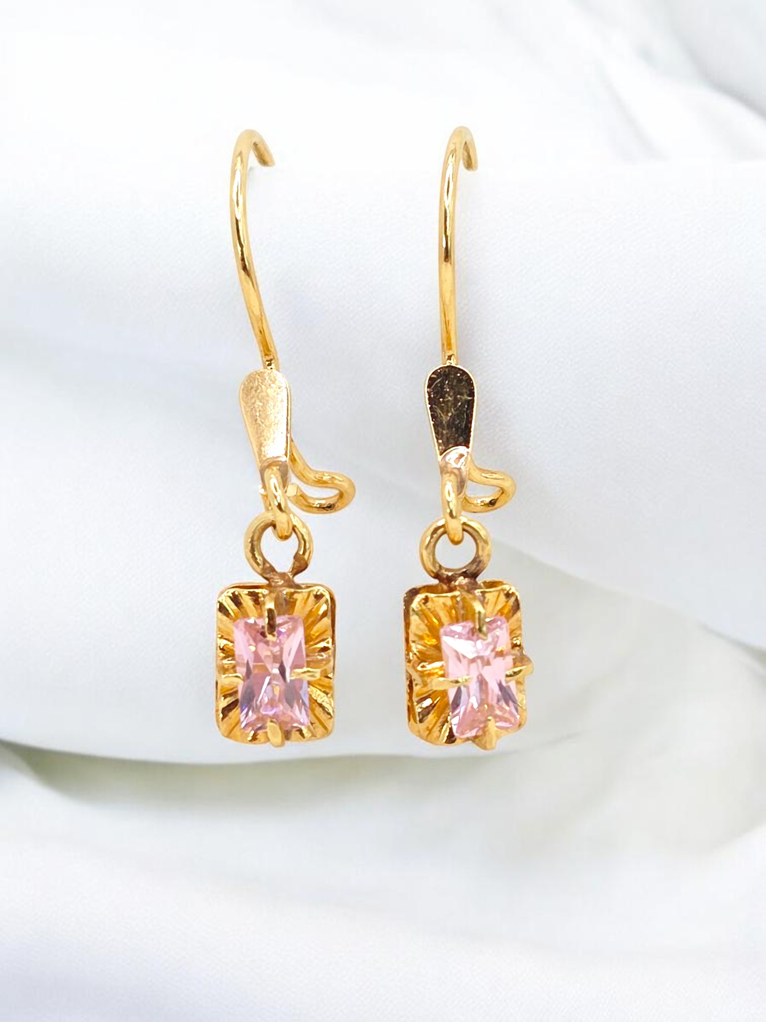 Aros chatón cuadro rosa de francia Oro 18k 4