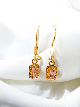 Aros chatón cuadro rosa de francia Oro 18k