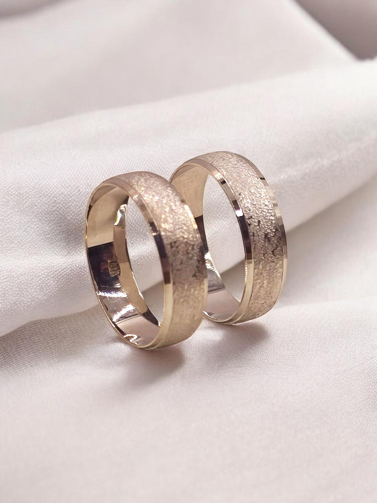 Argollas de matrimonio satinadas 5 mm Oro blanco 18k 3