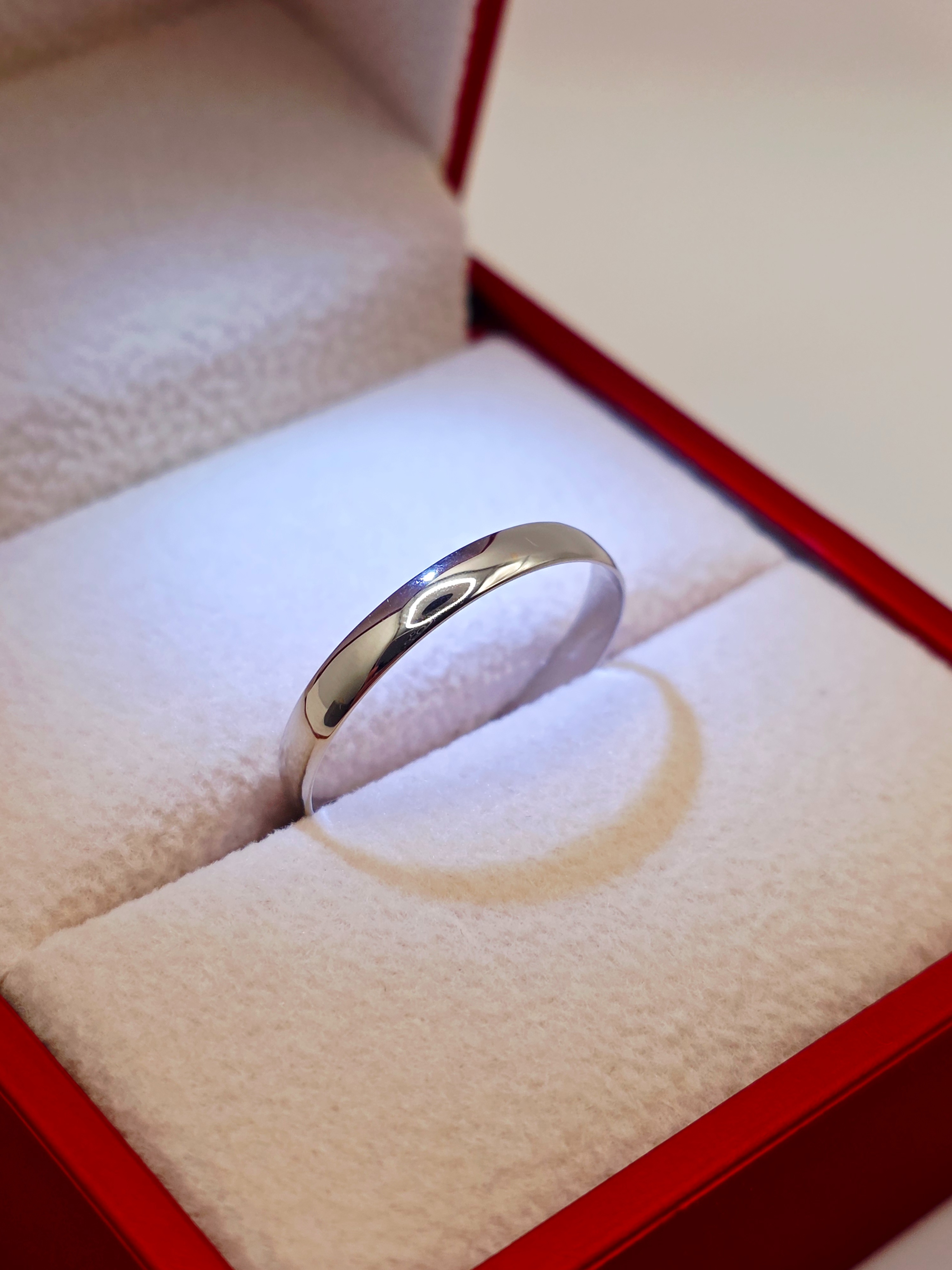 Argolla media caña 3 mm Oro blanco 18k 4