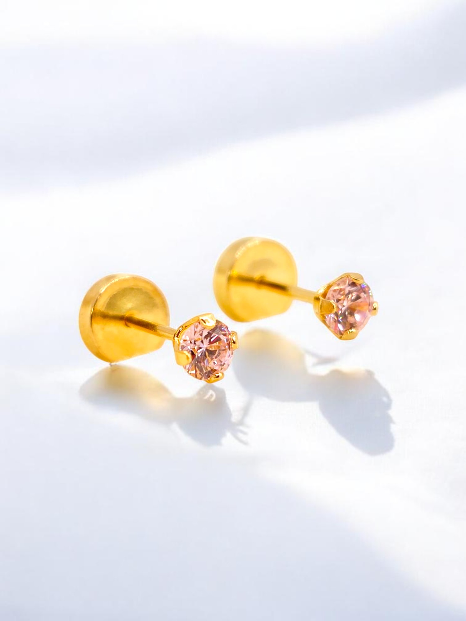 Aros abridores punto de luz rosa de francia 3 mm Oro 18k 4