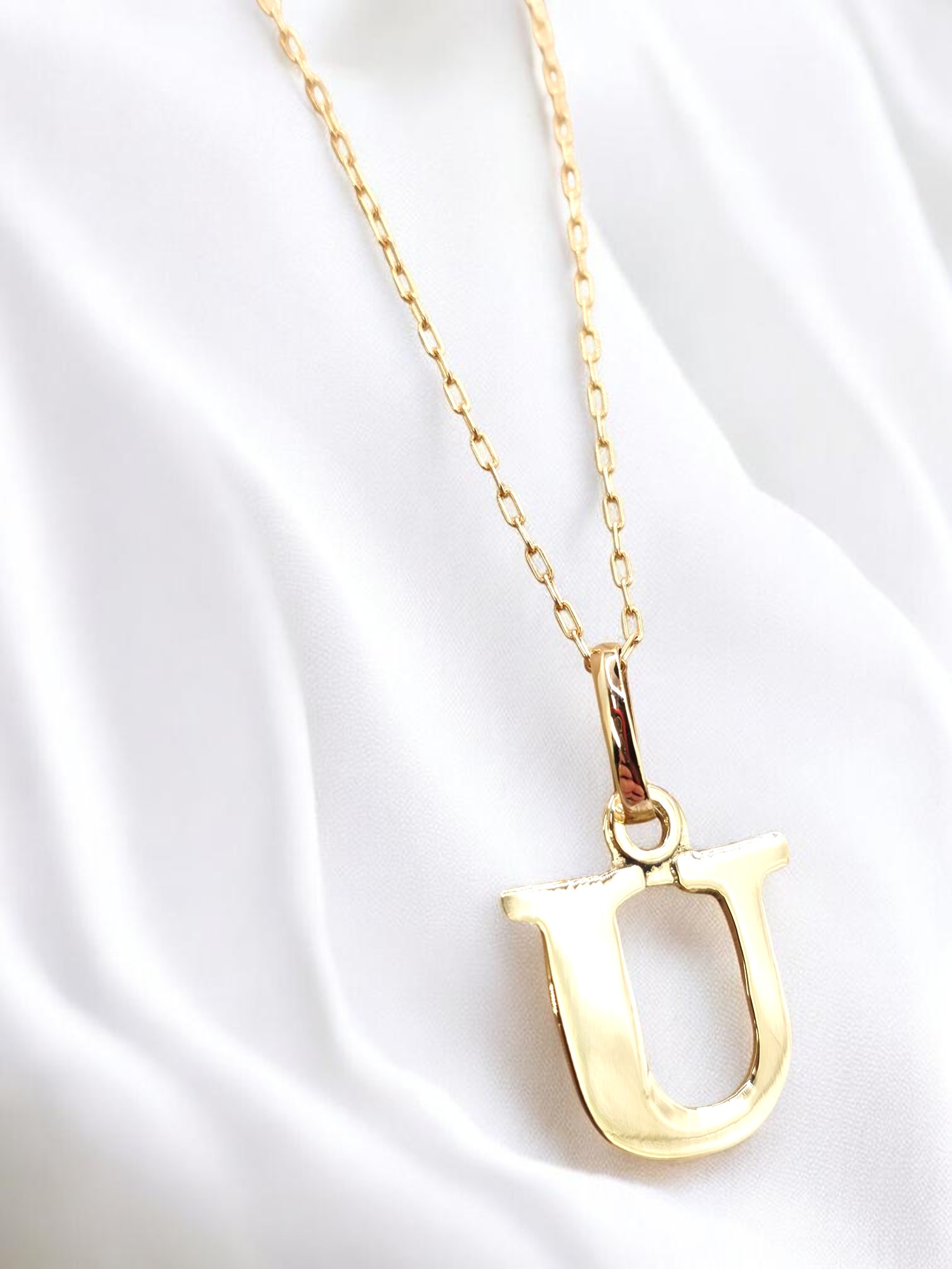 Cadena eslabones 50 cm con inicial 2 cm Oro 18k 27