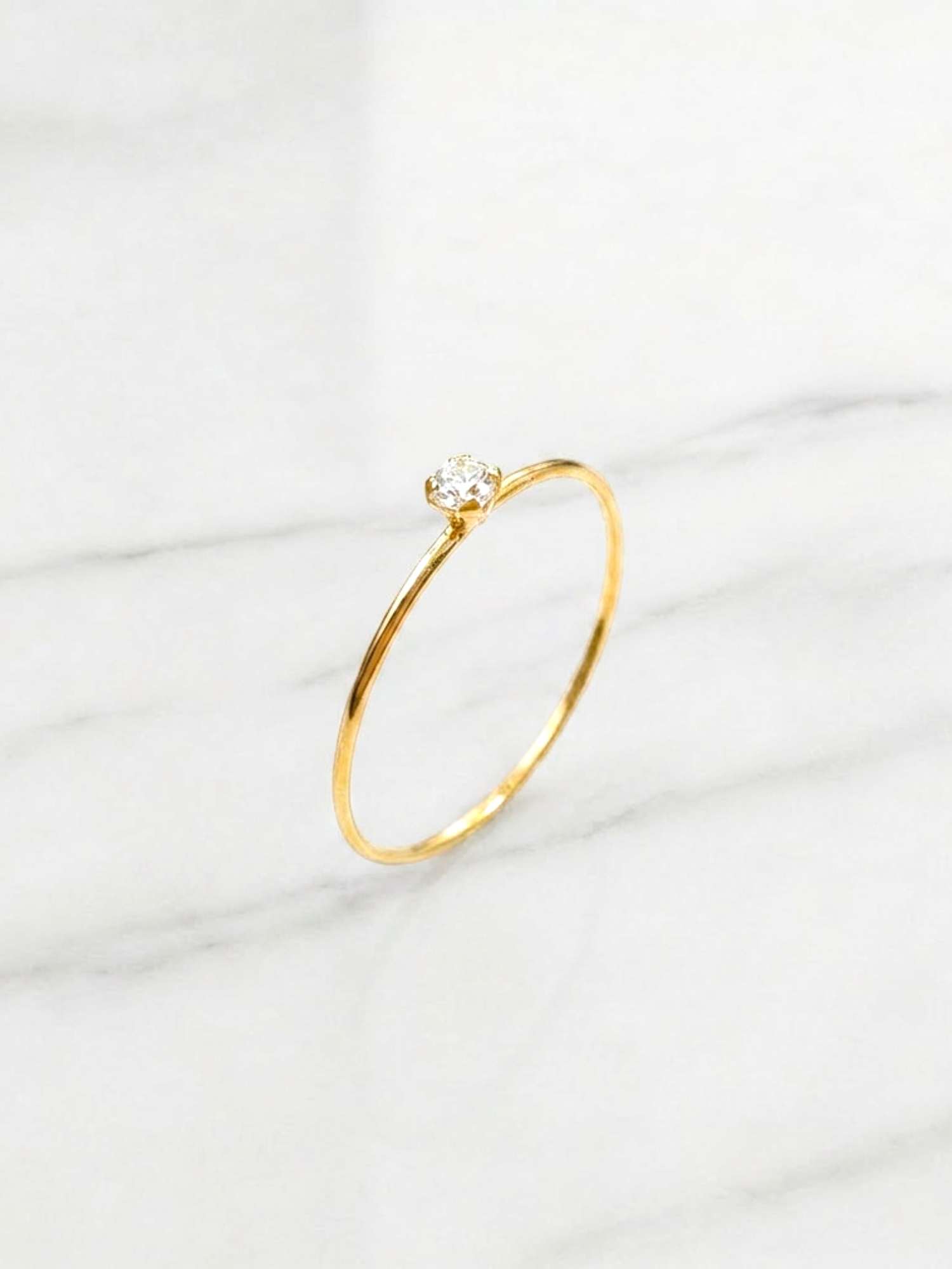 Anillo solitario juvenil circón Oro 18k 2