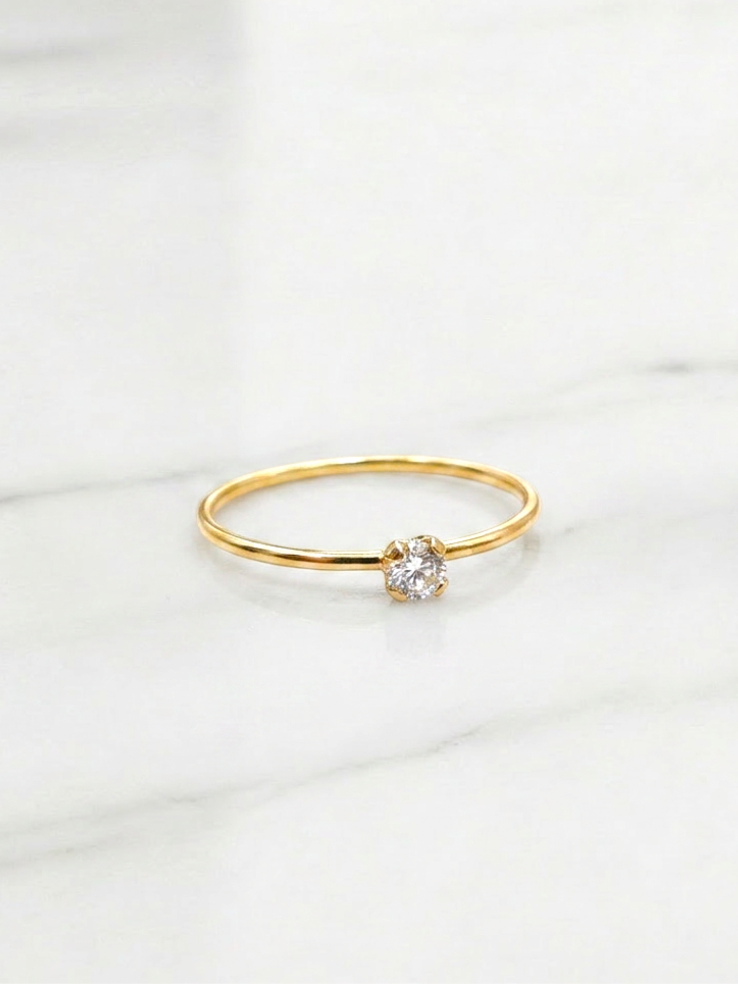 Anillo solitario juvenil circón Oro 18k 4