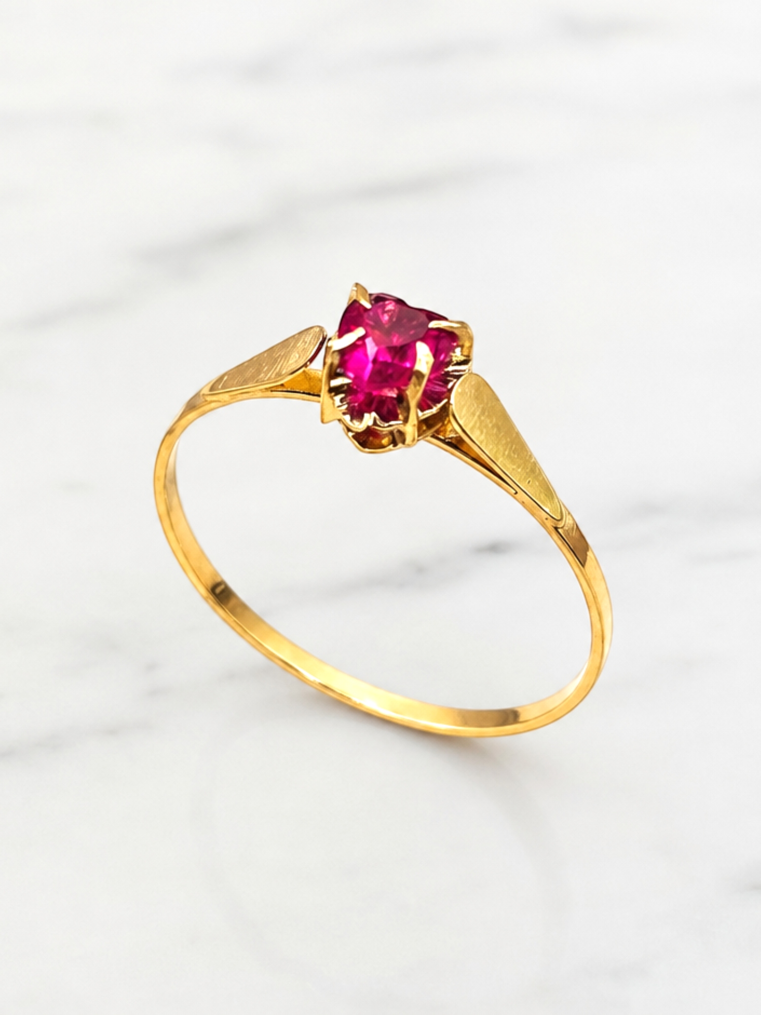 Anillo chatón corazón rubí Oro 18k 2