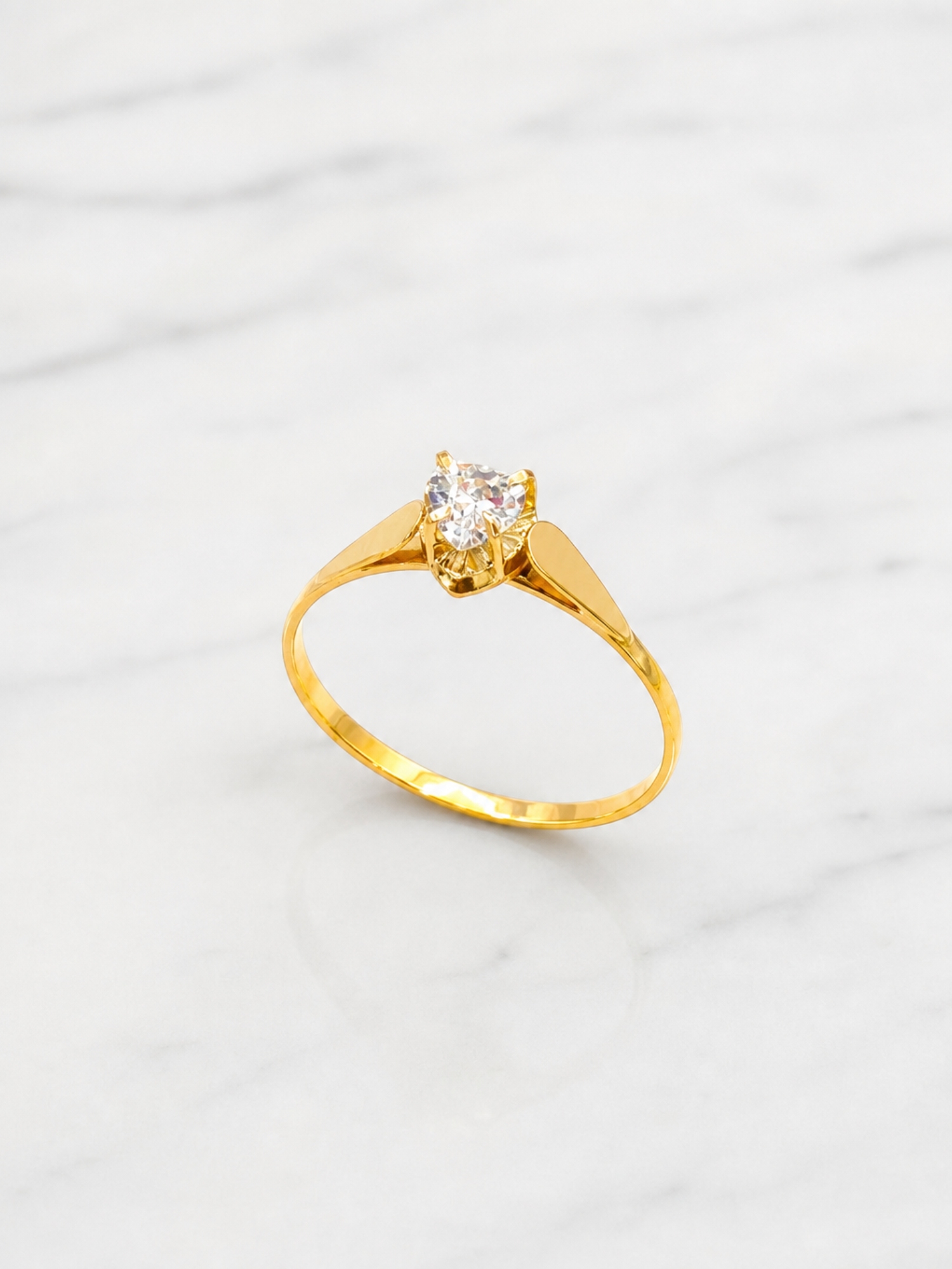 Anillo chatón corazón circon Oro 18k 4