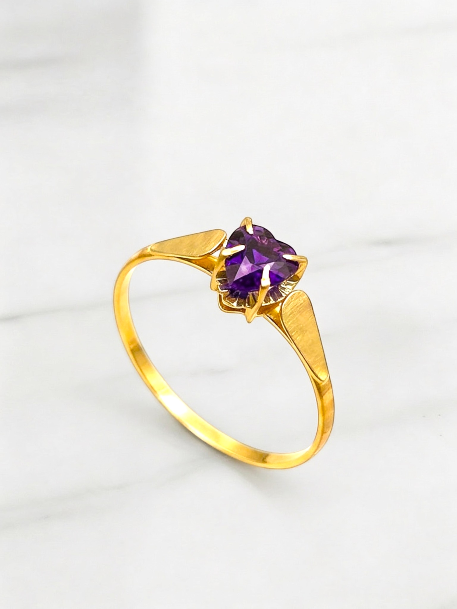 Anillo chatón corazón amatista Oro 18k 1