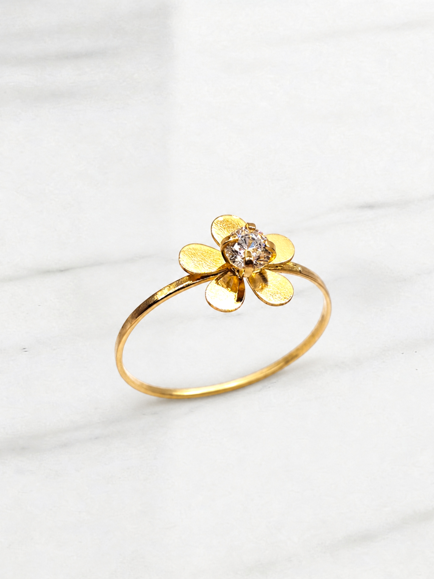 Anillo rosita circón Oro 18k 4