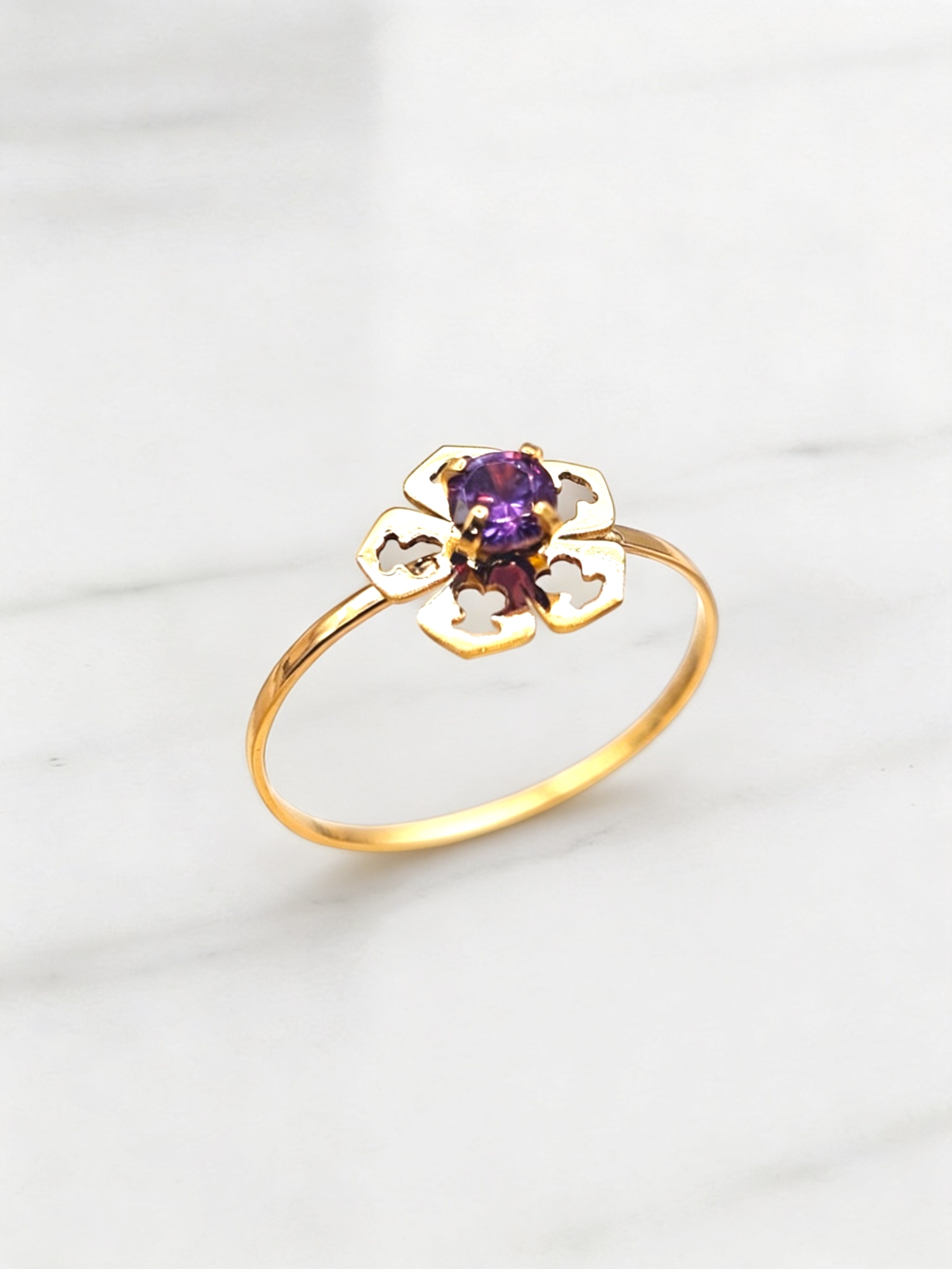 Anillo flor silueta Amatista Oro 18k 5
