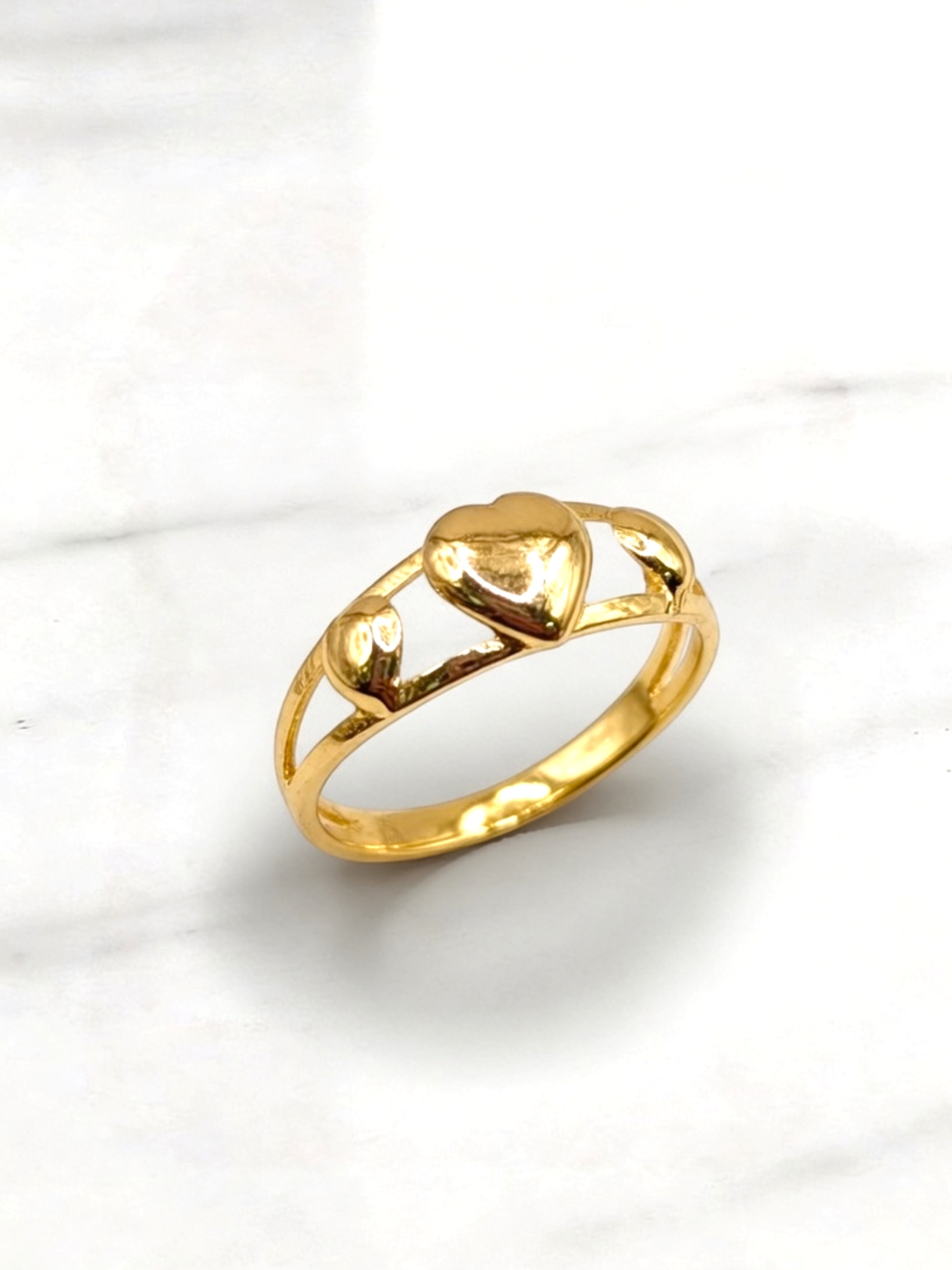 Anillo tres corazones Oro 18k 1