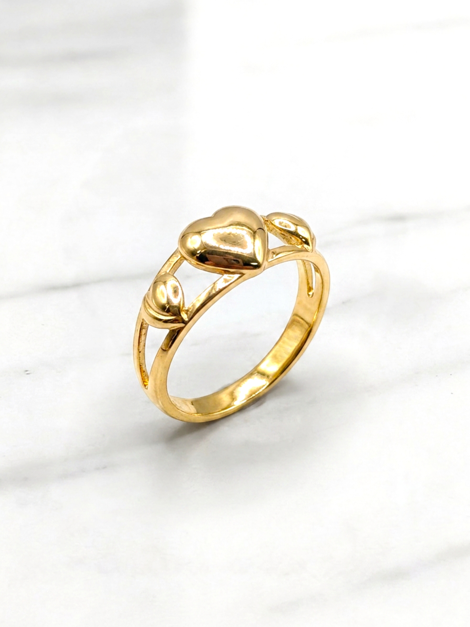 Anillo tres corazones Oro 18k 3