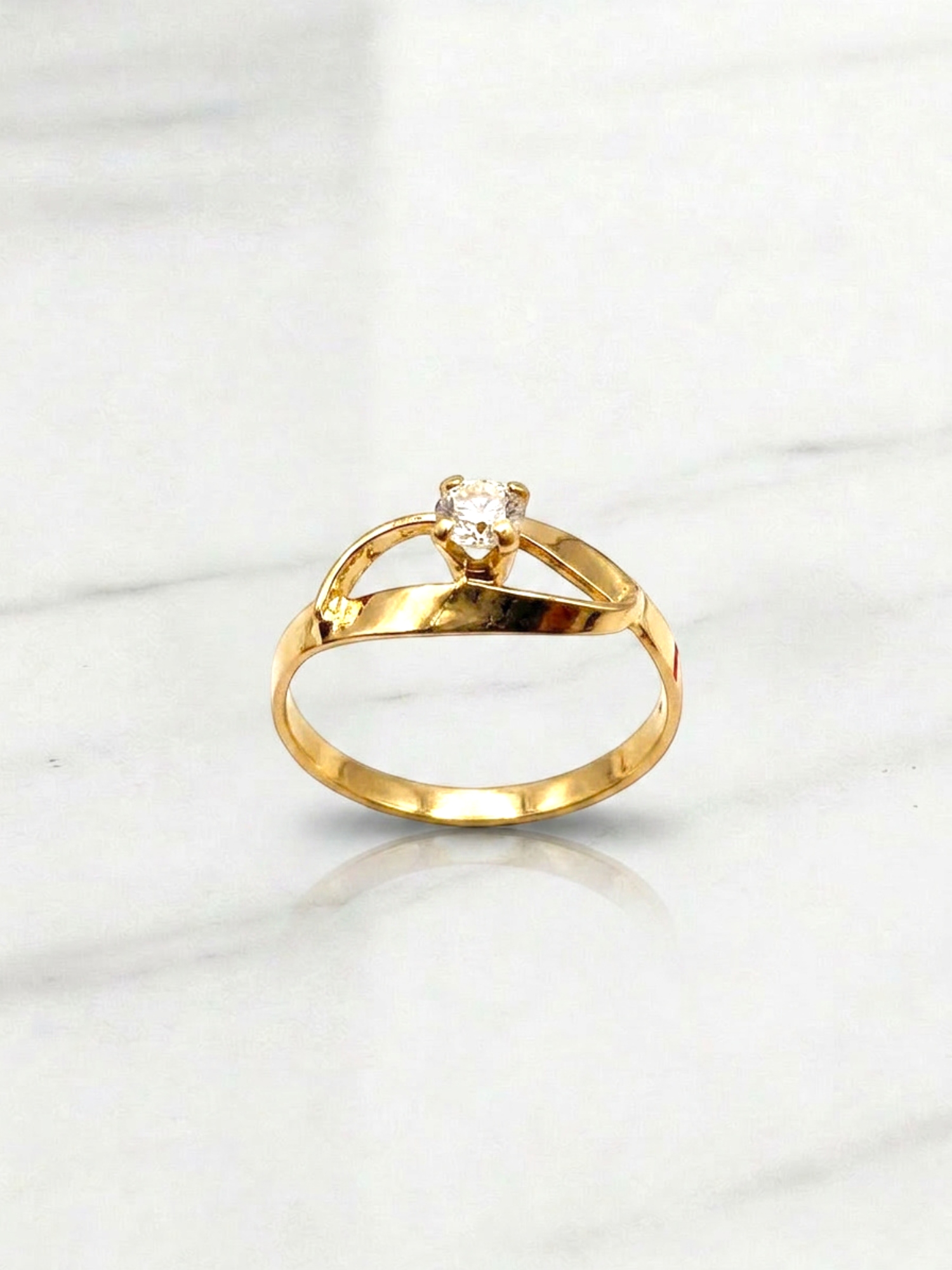 Anillo infinito punto circón Oro 18k 2