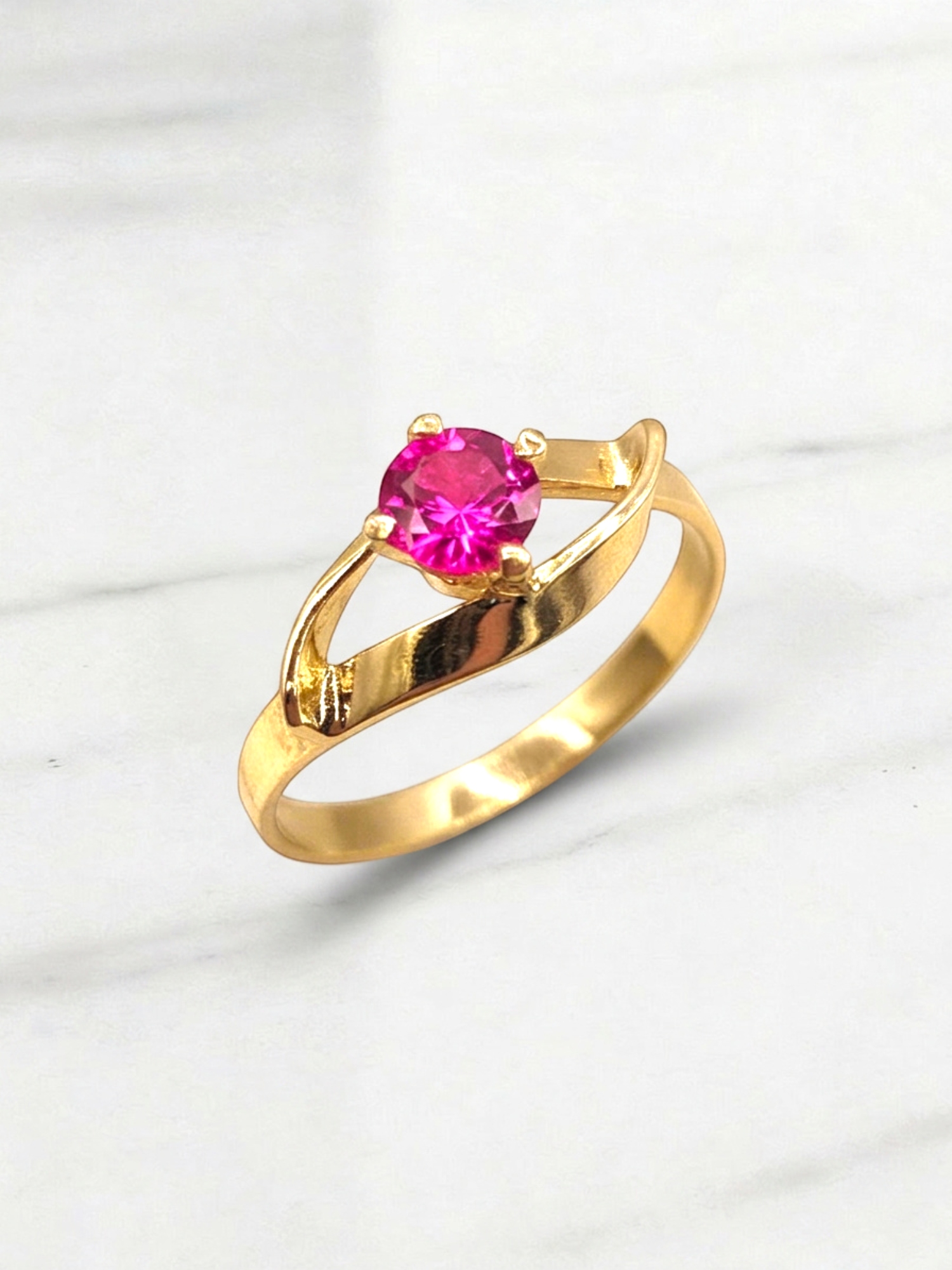 Anillo entrelazado 4 grifas rubí Oro 18k 3