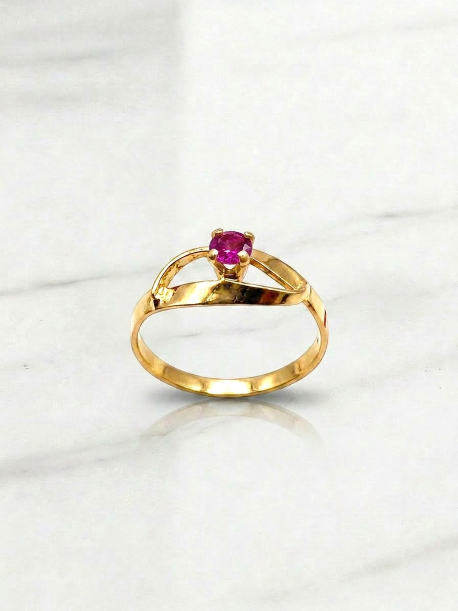 Anillo entrelazado 4 grifas rubí Oro 18k 1