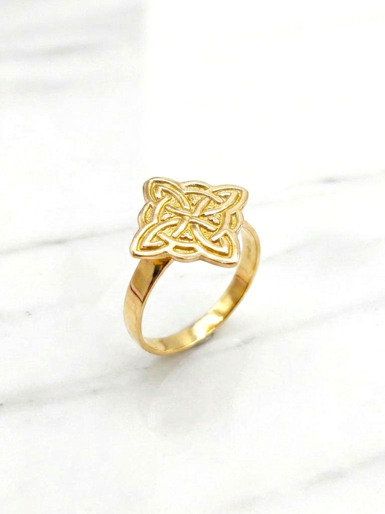 Anillo nudo de bruja Oro 18k 4