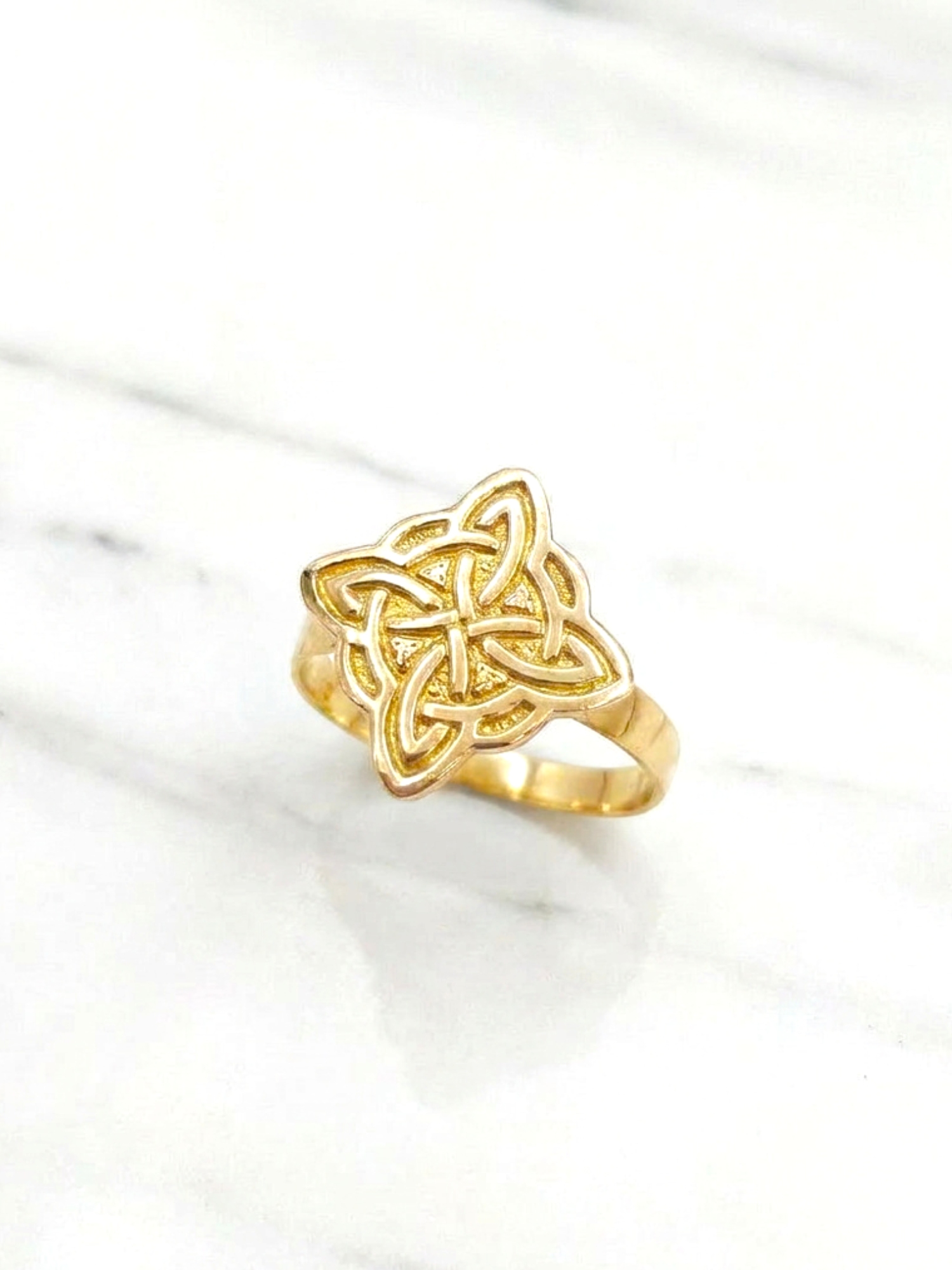 Anillo nudo de bruja Oro 18k 3