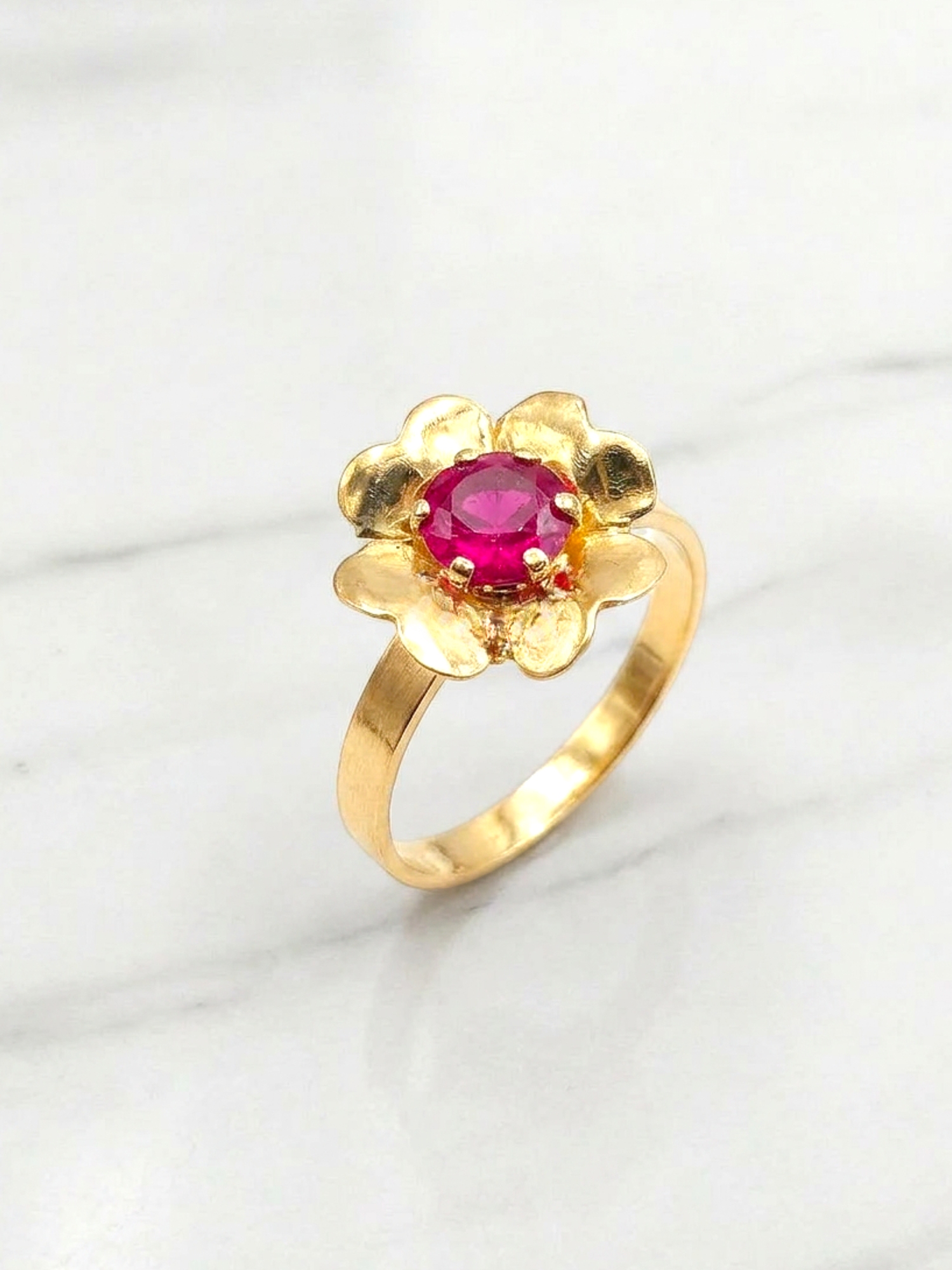 Anillo roseta rubí Oro 18k 4