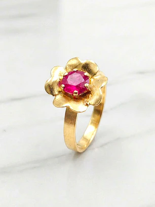 Anillo roseta rubí Oro 18k