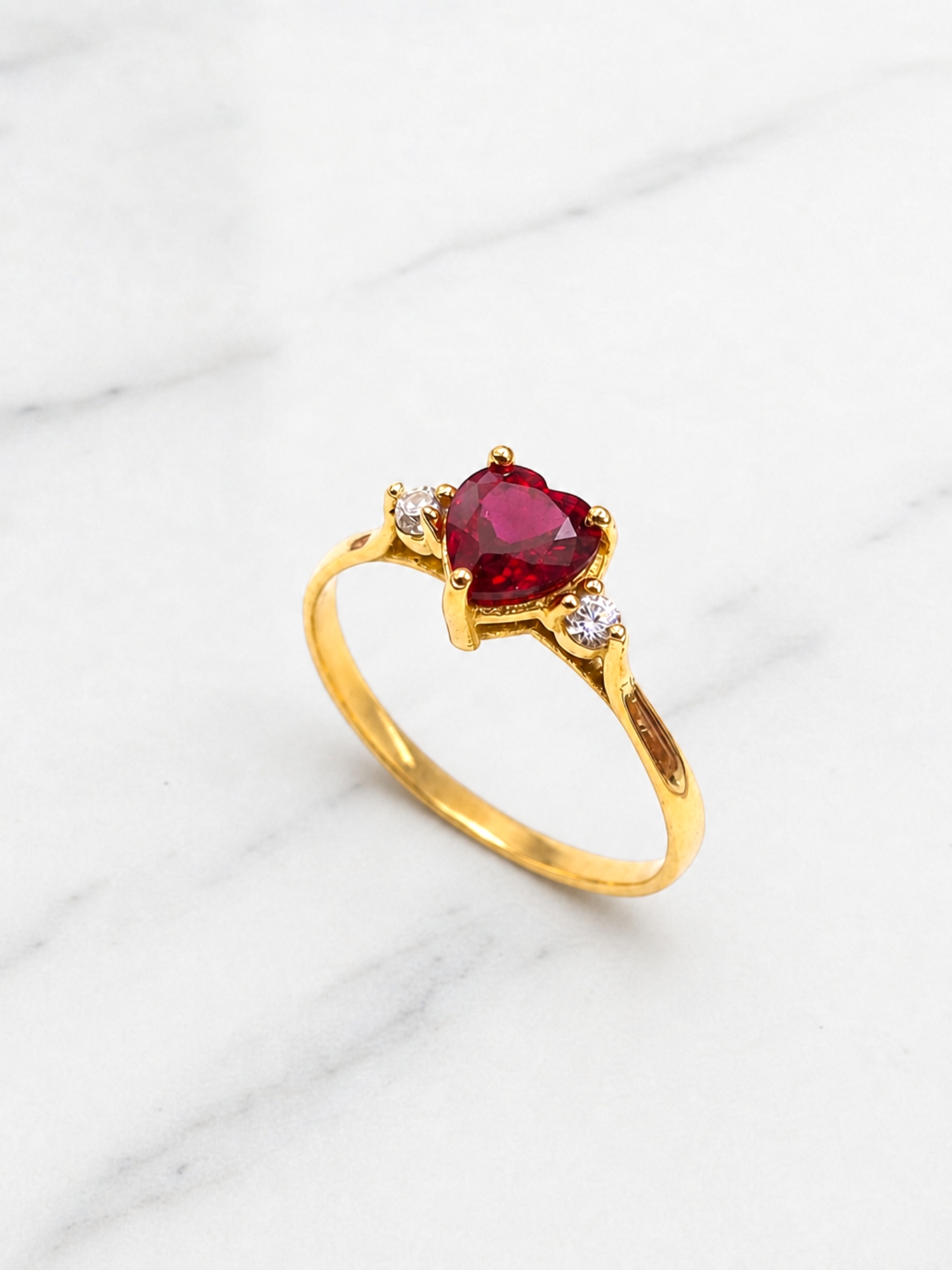 Anillo corazon rubi y circones Oro 18k 1