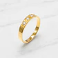 Anillo medio cintillo engastado tres circónes Oro 18k - Miniatura 2