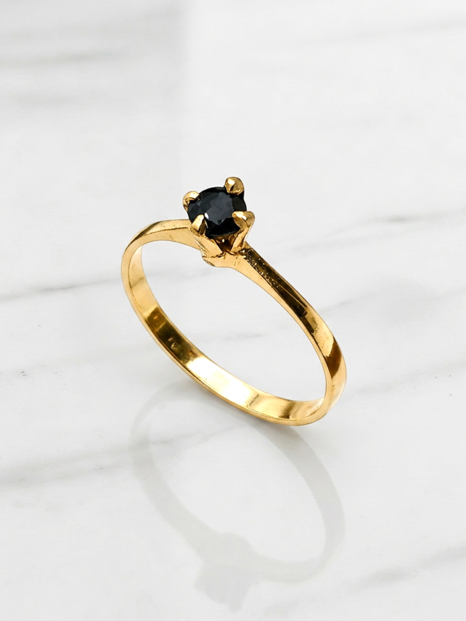 Anillo solitario Onix Oro 18k  3