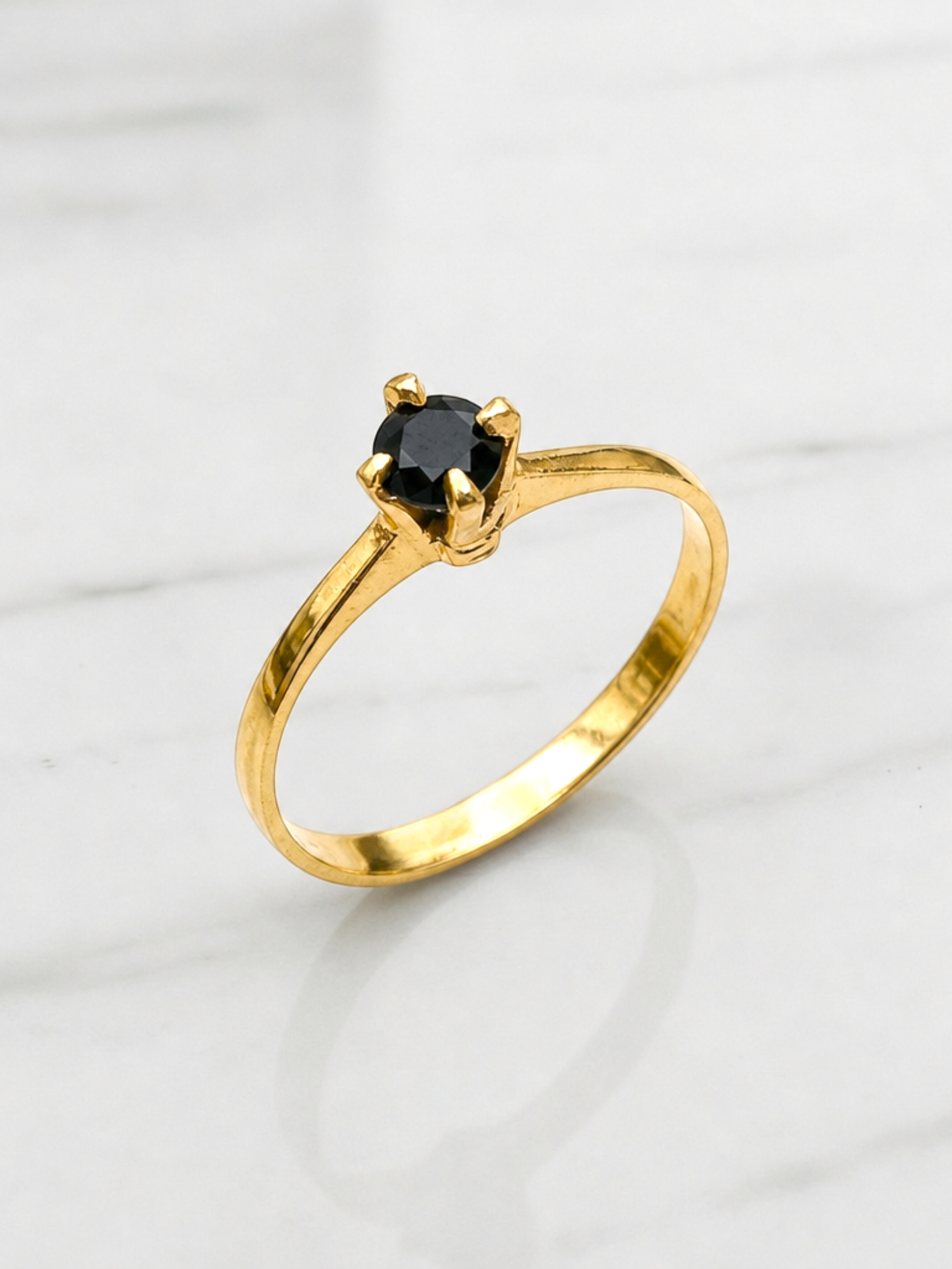 Anillo solitario Onix Oro 18k  4