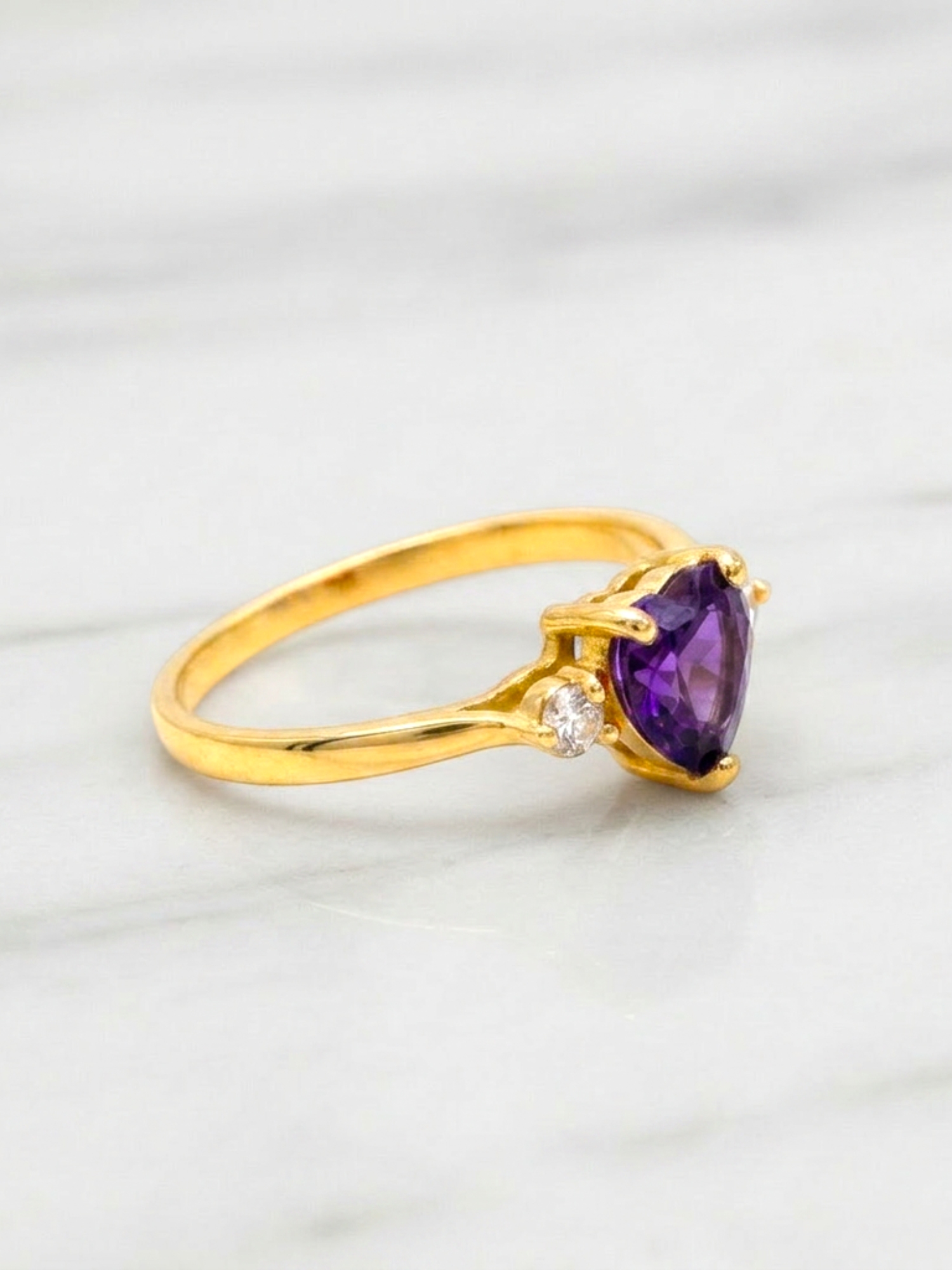 Anillo corazon amatista y circones Oro 18k 5