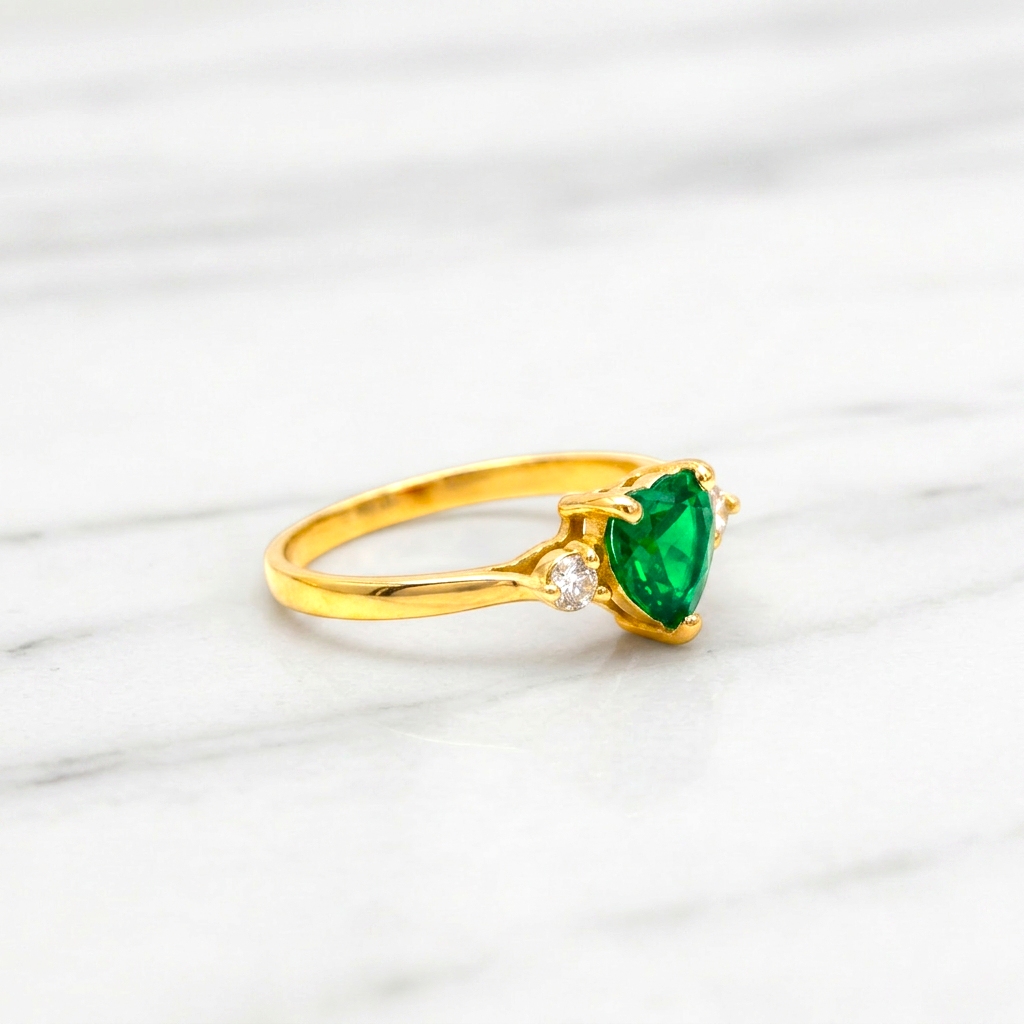 Anillo corazon esmeralda y circones Oro 18k 4