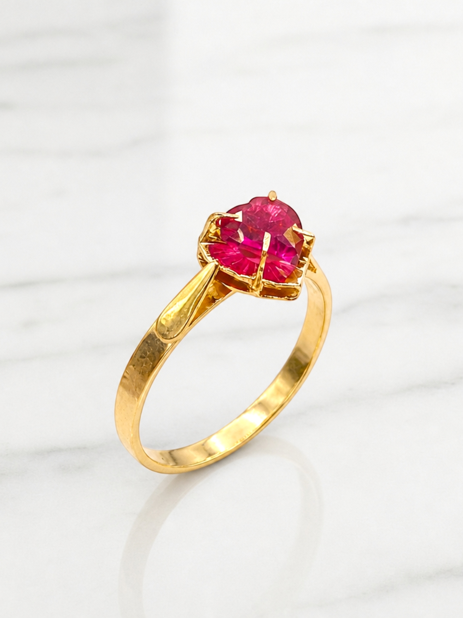 Anillo Chaton Rubí Oro 18k  3