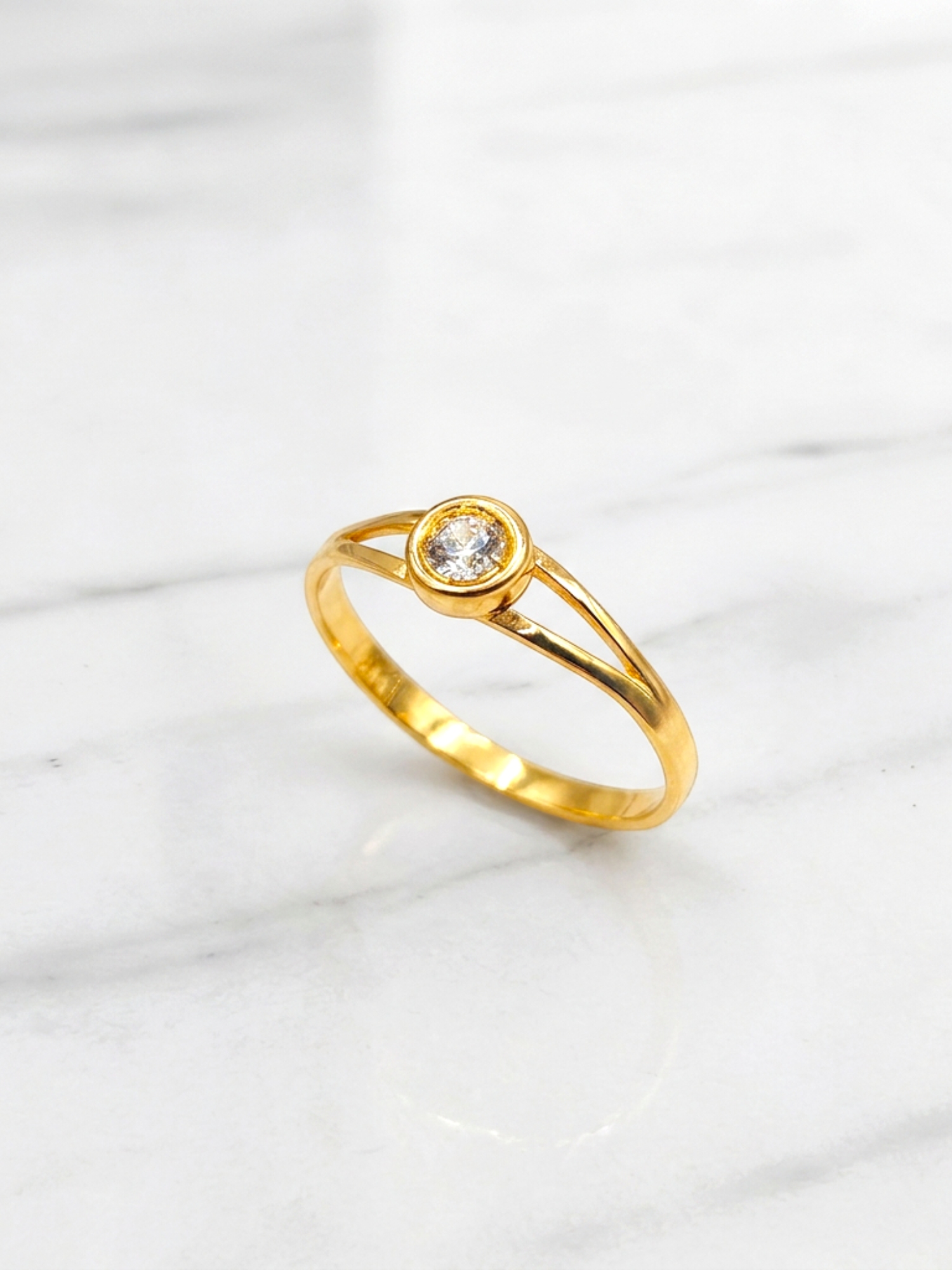Anillo punto de círculo 2 grs Oro 18k 5