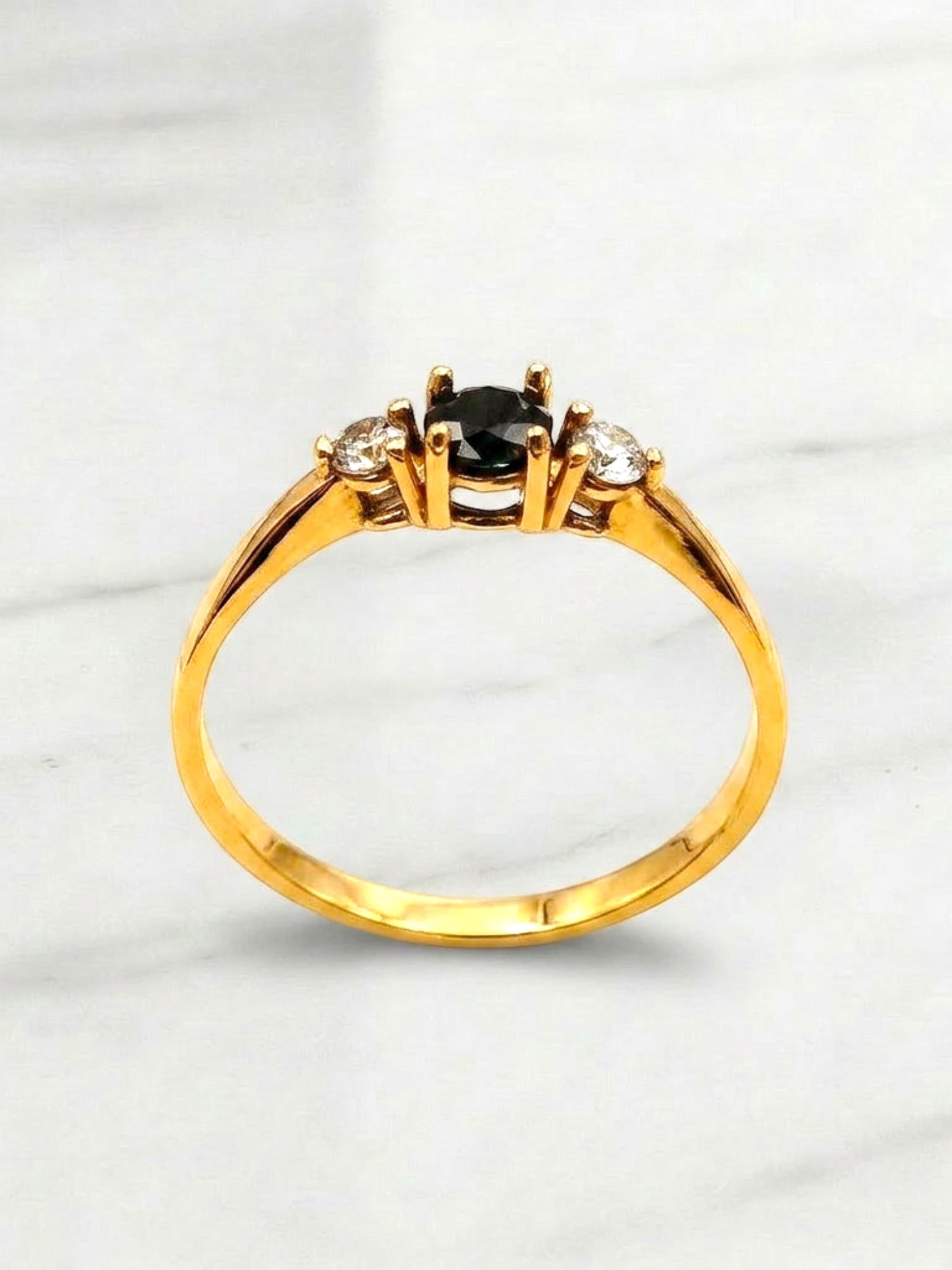 Anillo condesa onix y circón Oro 18k 6