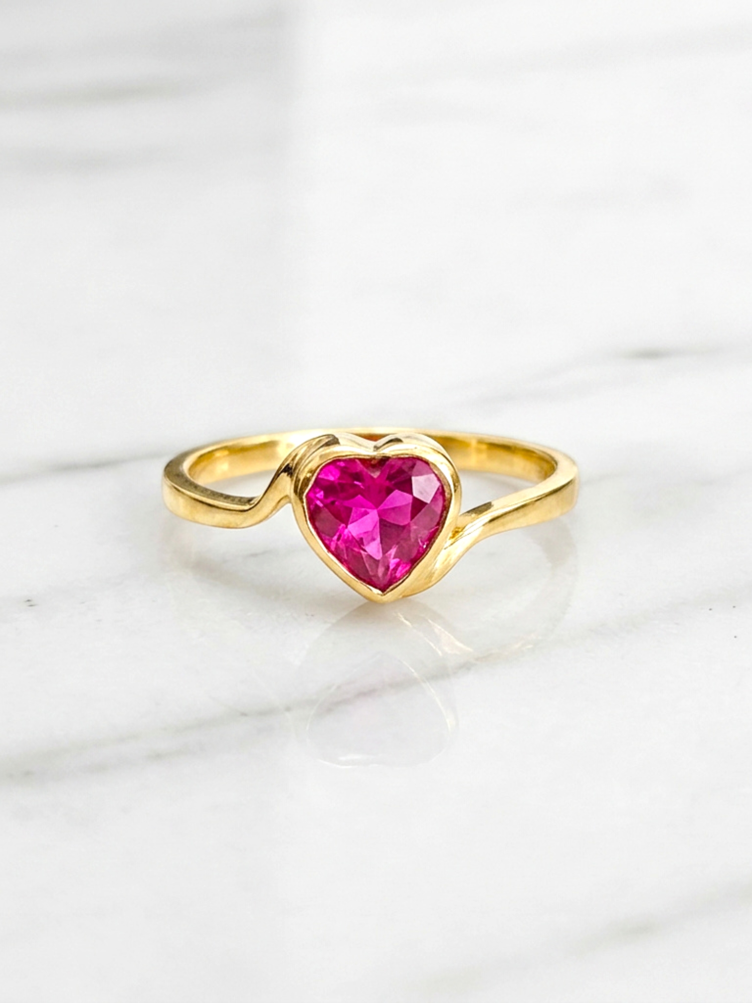 Anillo corazón rubí Oro 18k 1