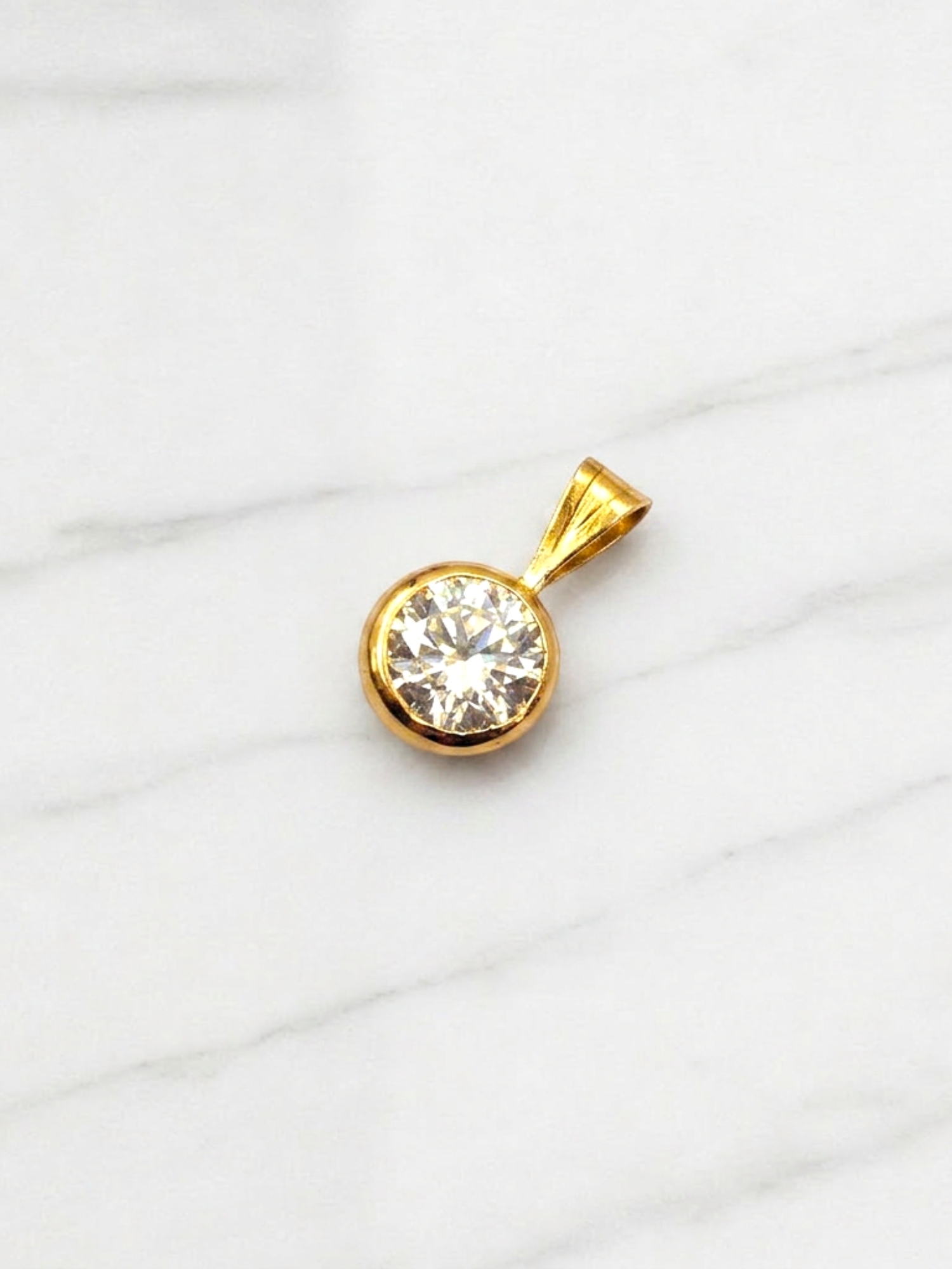 Colgante punto de luz circón Oro 18k 3
