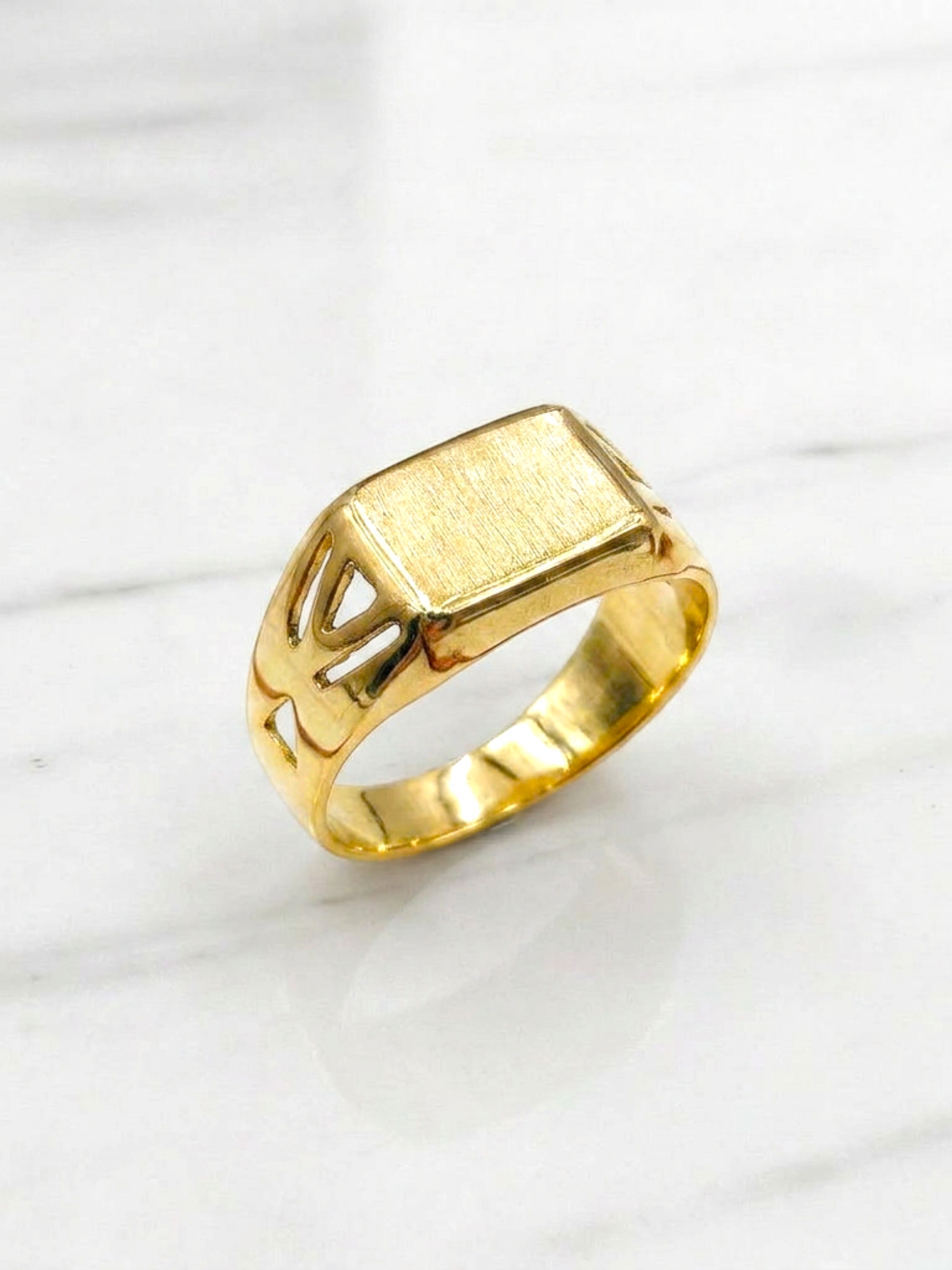 Anillo sello calado rectangulo Oro 18k 4