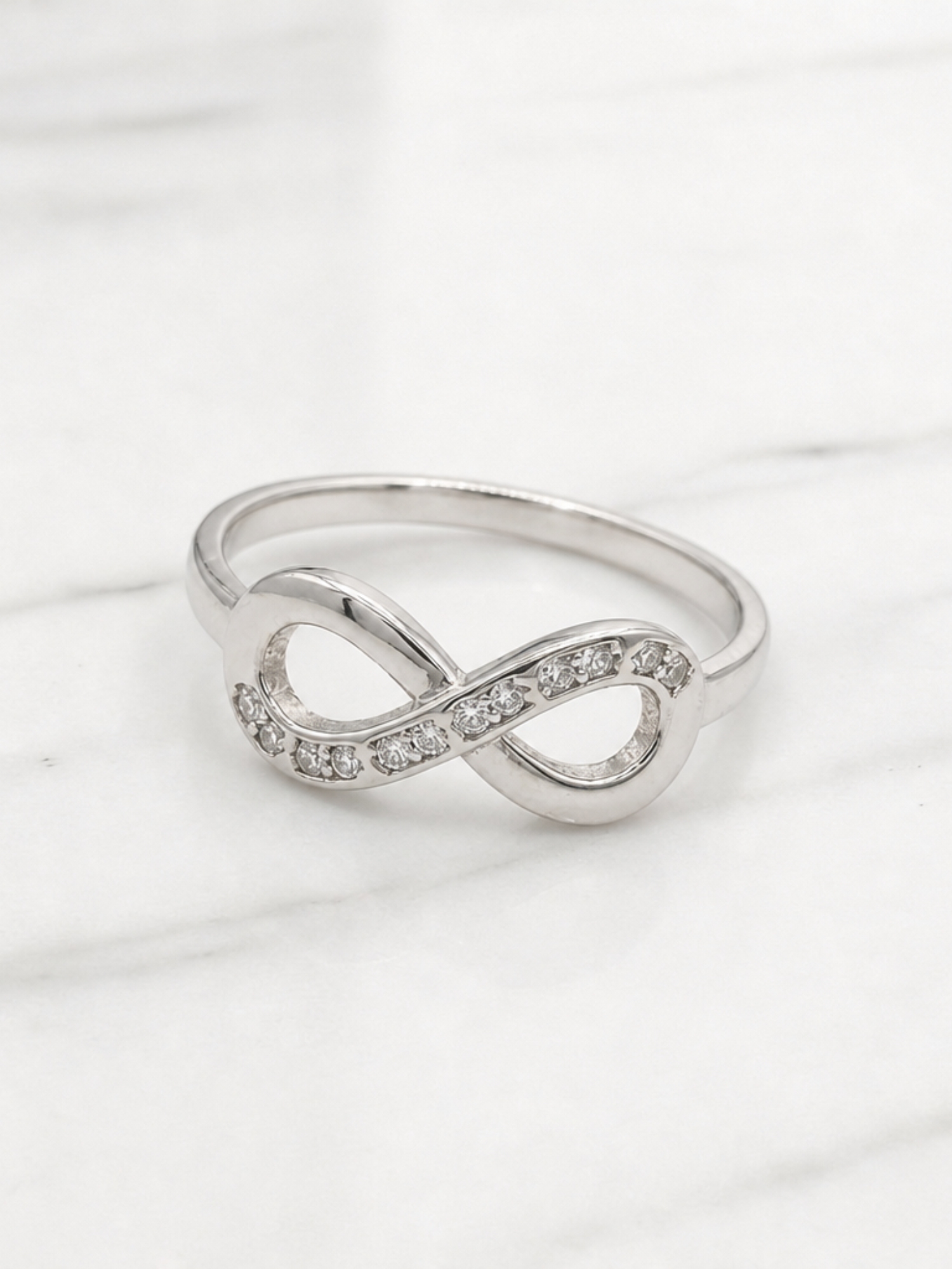 Anillo eterno circónes Oro blanco 18k 4