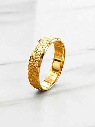Argolla de matrimonio tallada bordes 5 mm Oro 18k