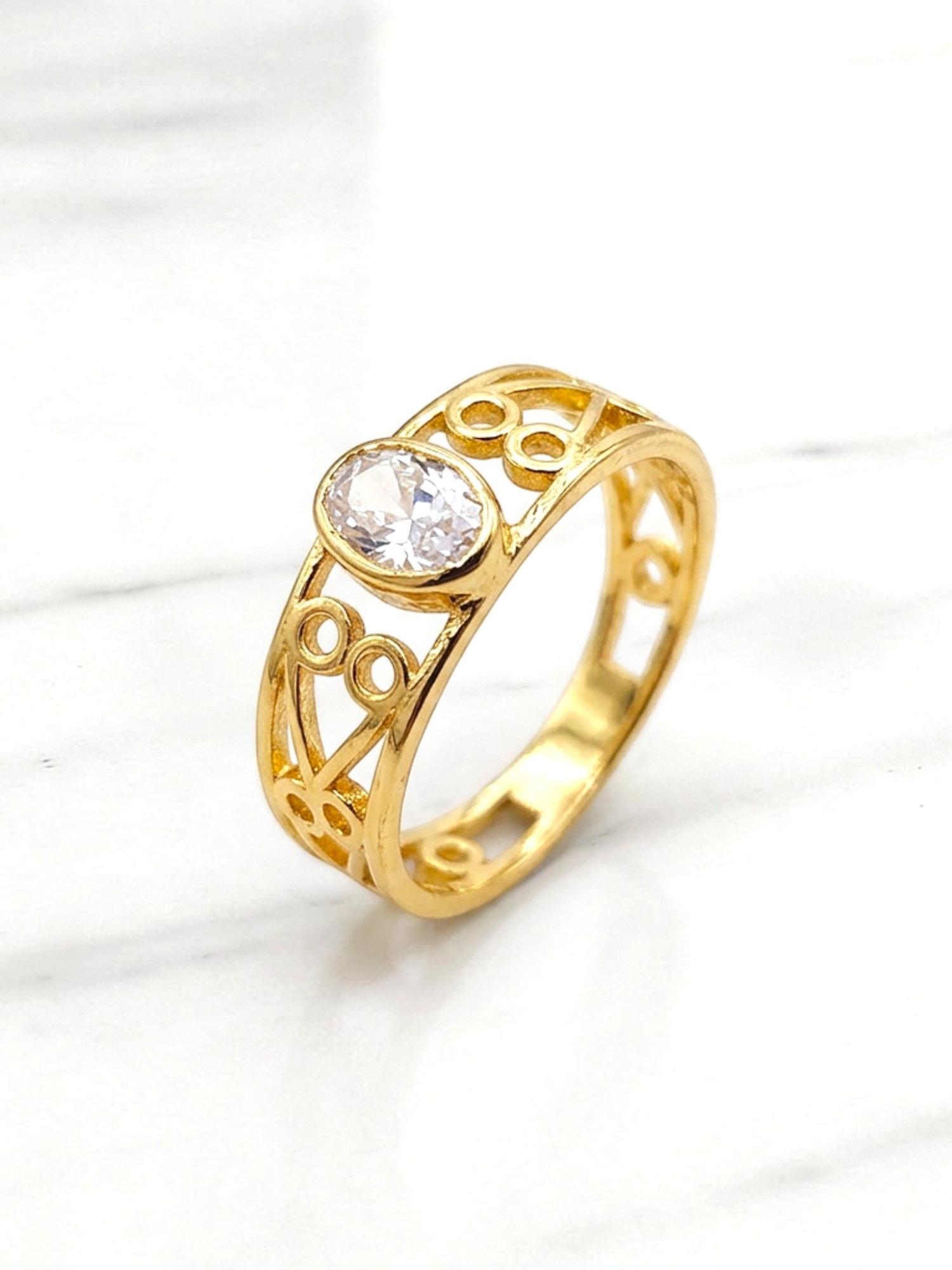 Anillo gloria circónes Oro 18k 1