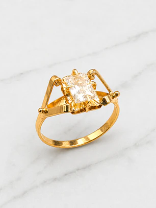 Anillo chatón cuadrado Circón Oro 18k