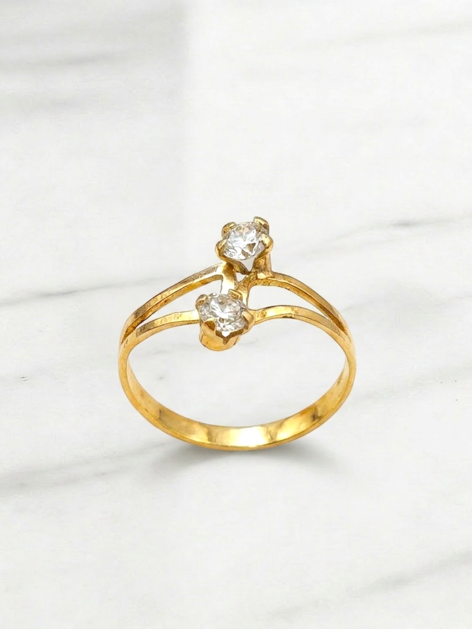 Anillo nosotros circónes Oro 18k 3